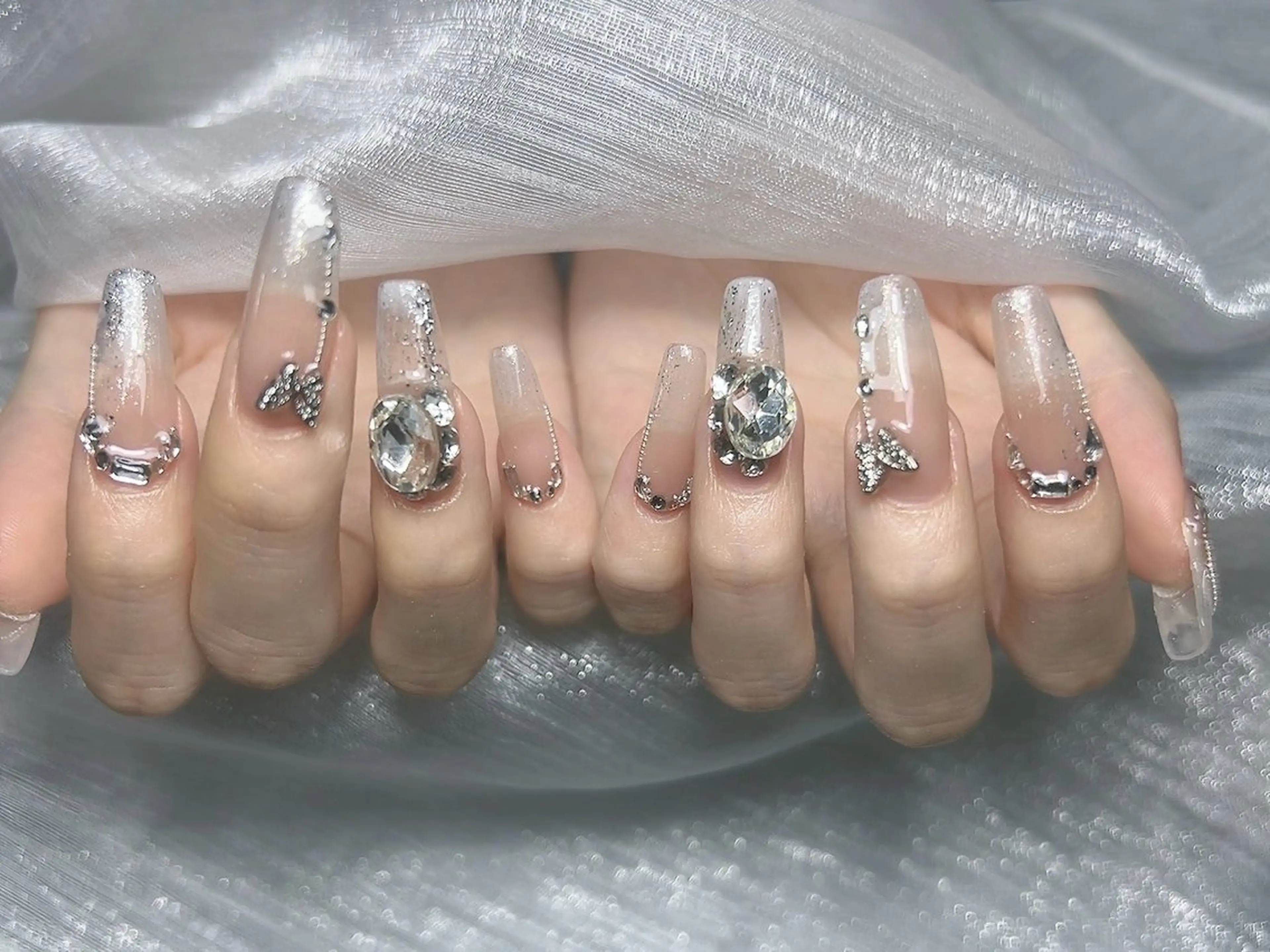 ネイル ハンドネイル ハンドケア るか 池袋のネイルデザイン