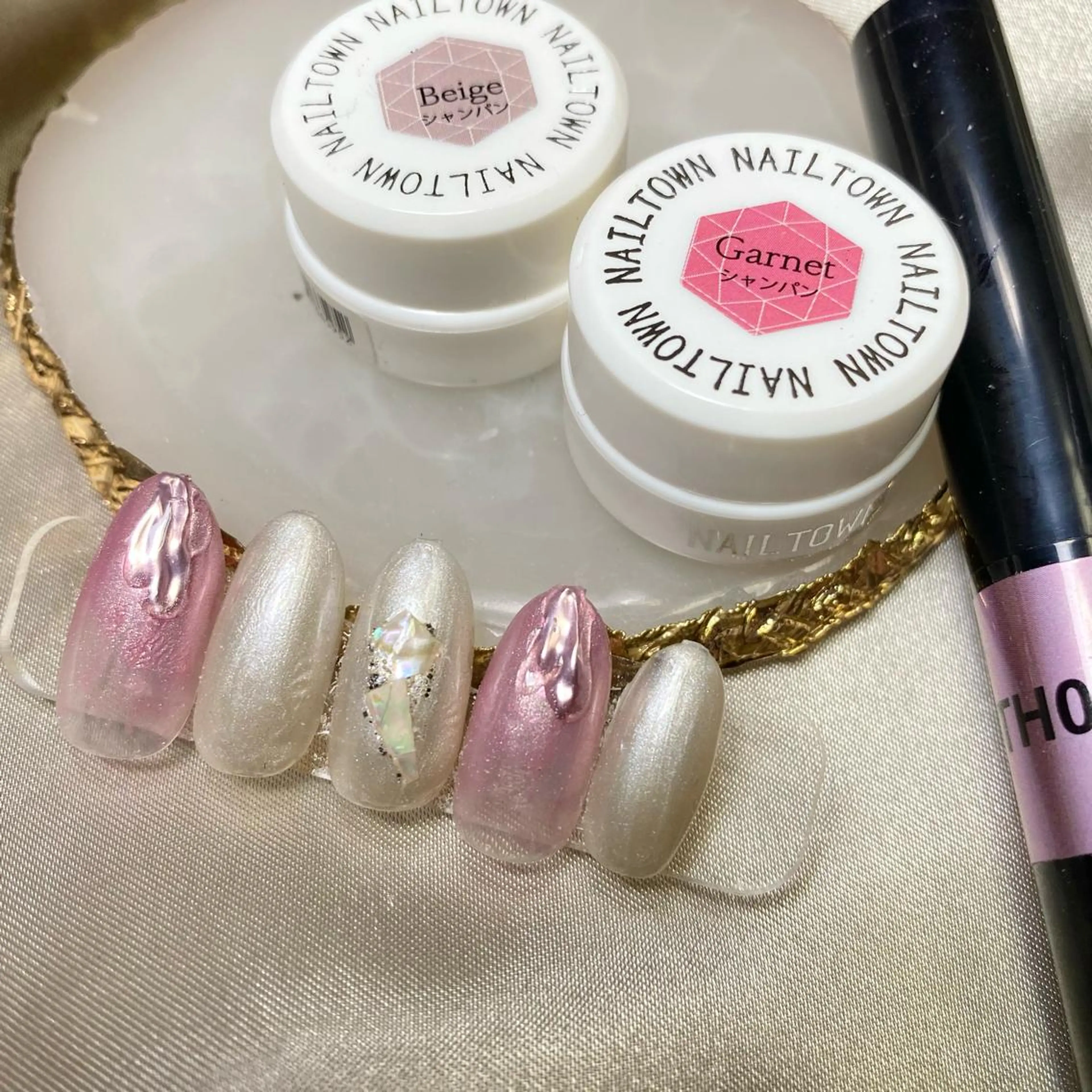ネイル ミラーネイル ピンク ハンドネイル beauty ☪︎moonのネイルデザイン