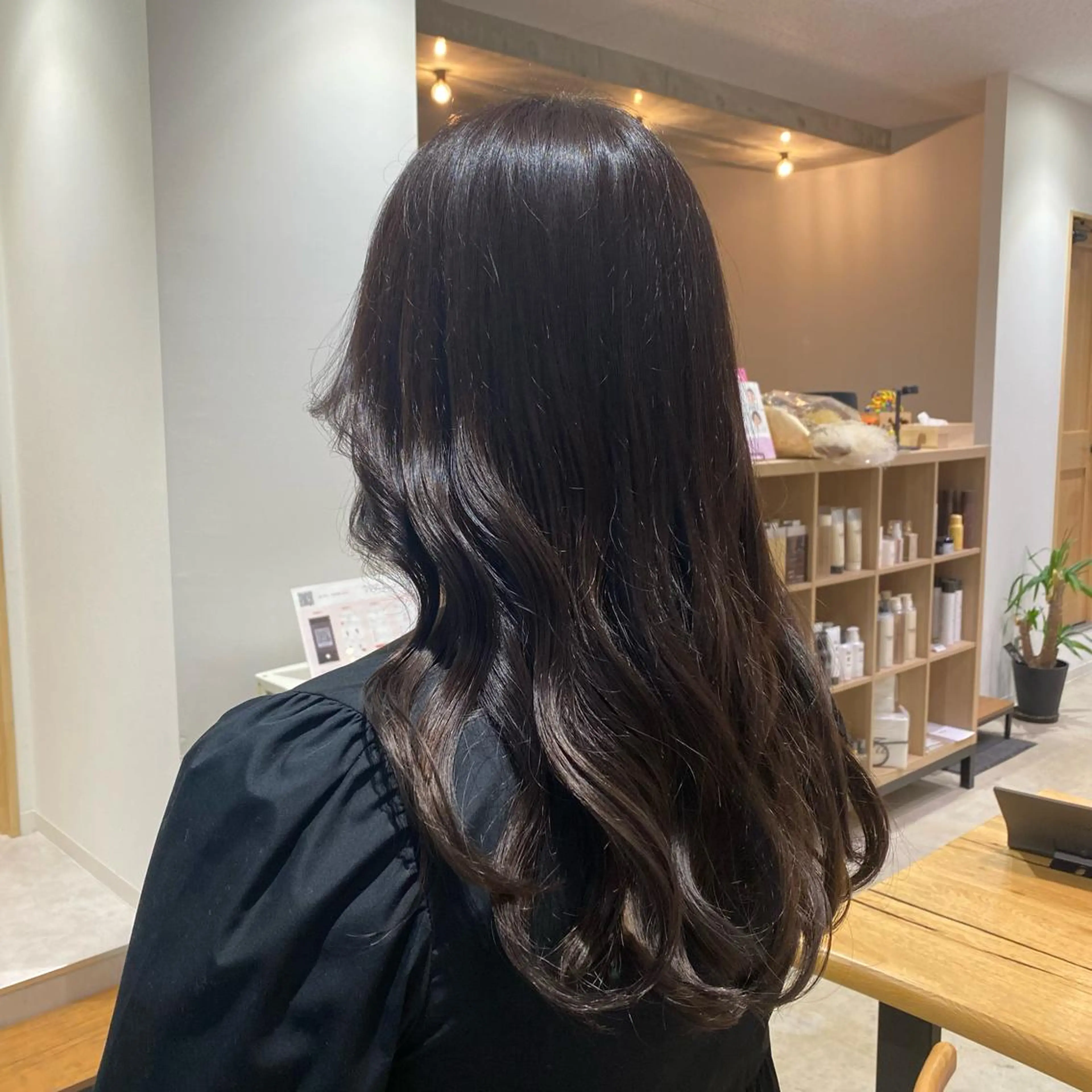 ロング カラー ラベンダーカラー fumi🪞血色感 アップ艶カラーのヘアスタイル