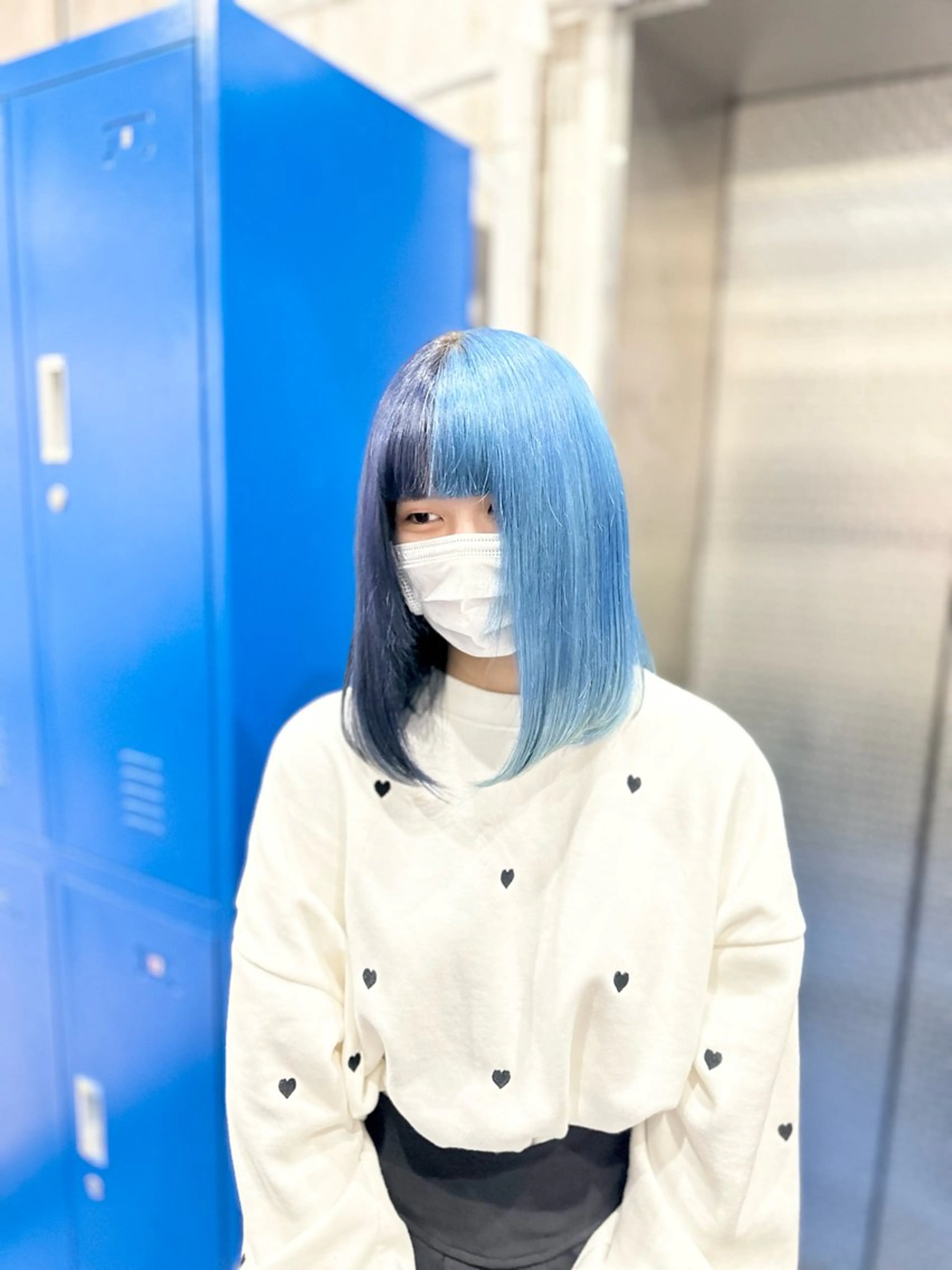 ミディアム ヘアカラー white．梅田所属・GATE. カラーモデル募集のヘアスタイル