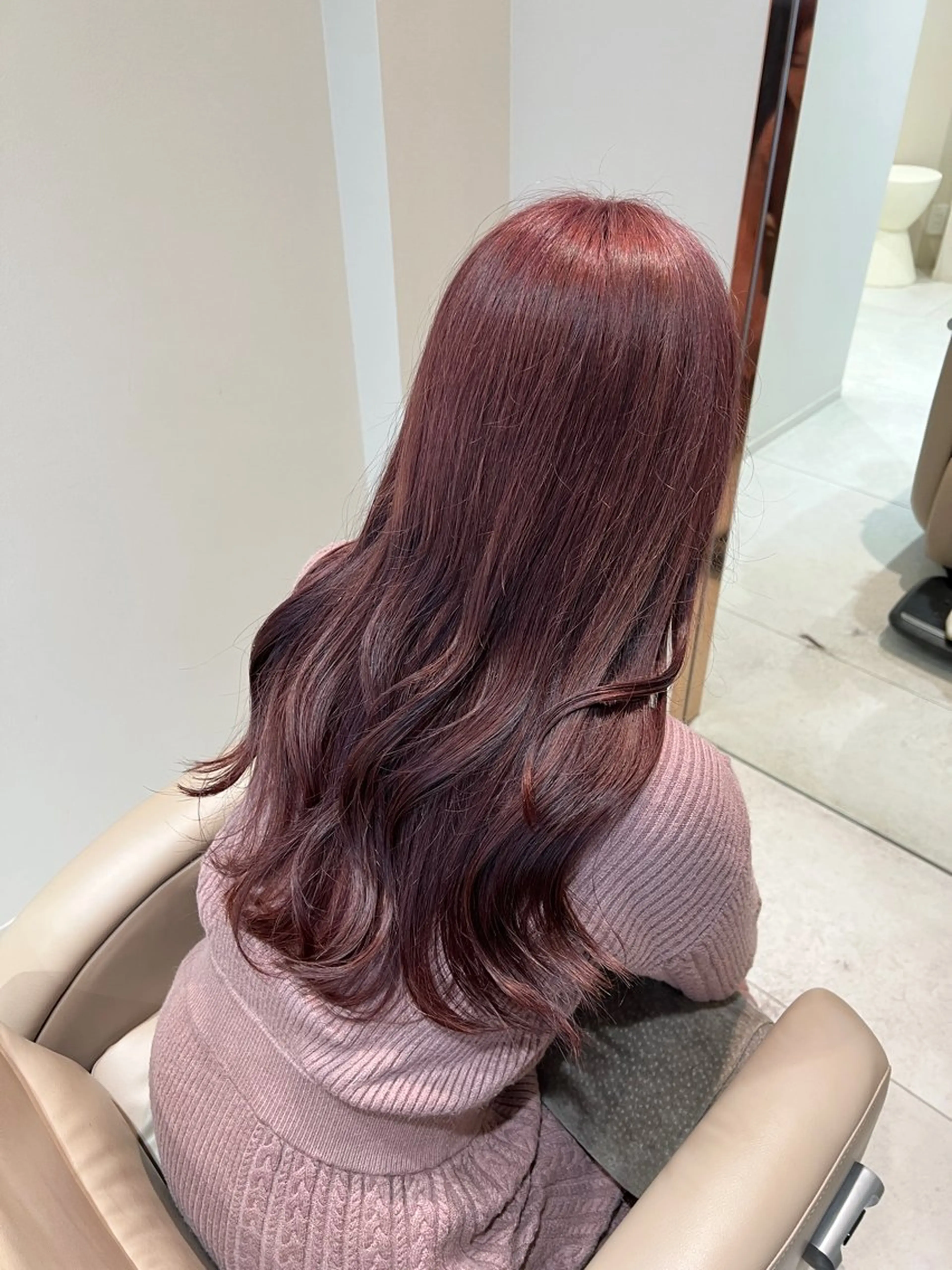 ロング カラー ラベンダーカラー ラベンダーピンク ピンクカラー ノイシキ サキのヘアスタイル