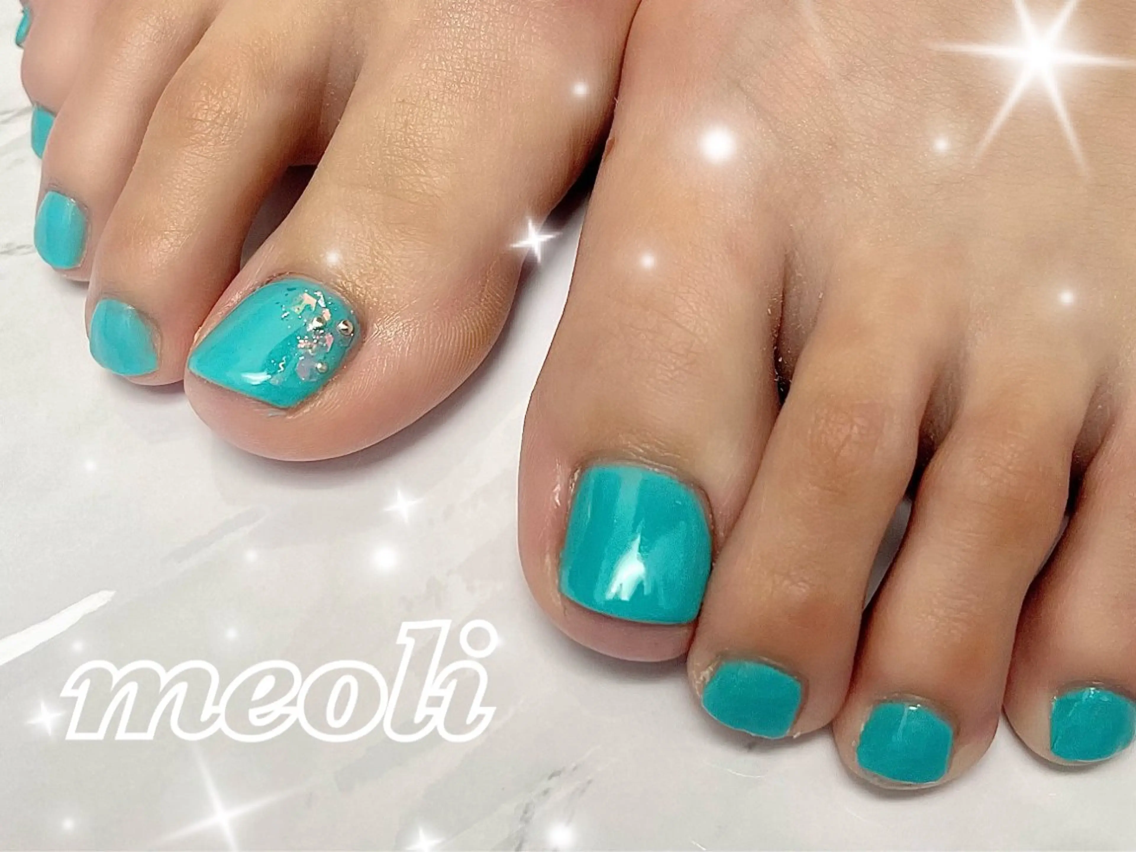 ネイル ブルー クリアネイル ラメ(グリッター) ワンカラーネイル シルバー フットネイル nail salon meoli　アヤのネイルデザイン