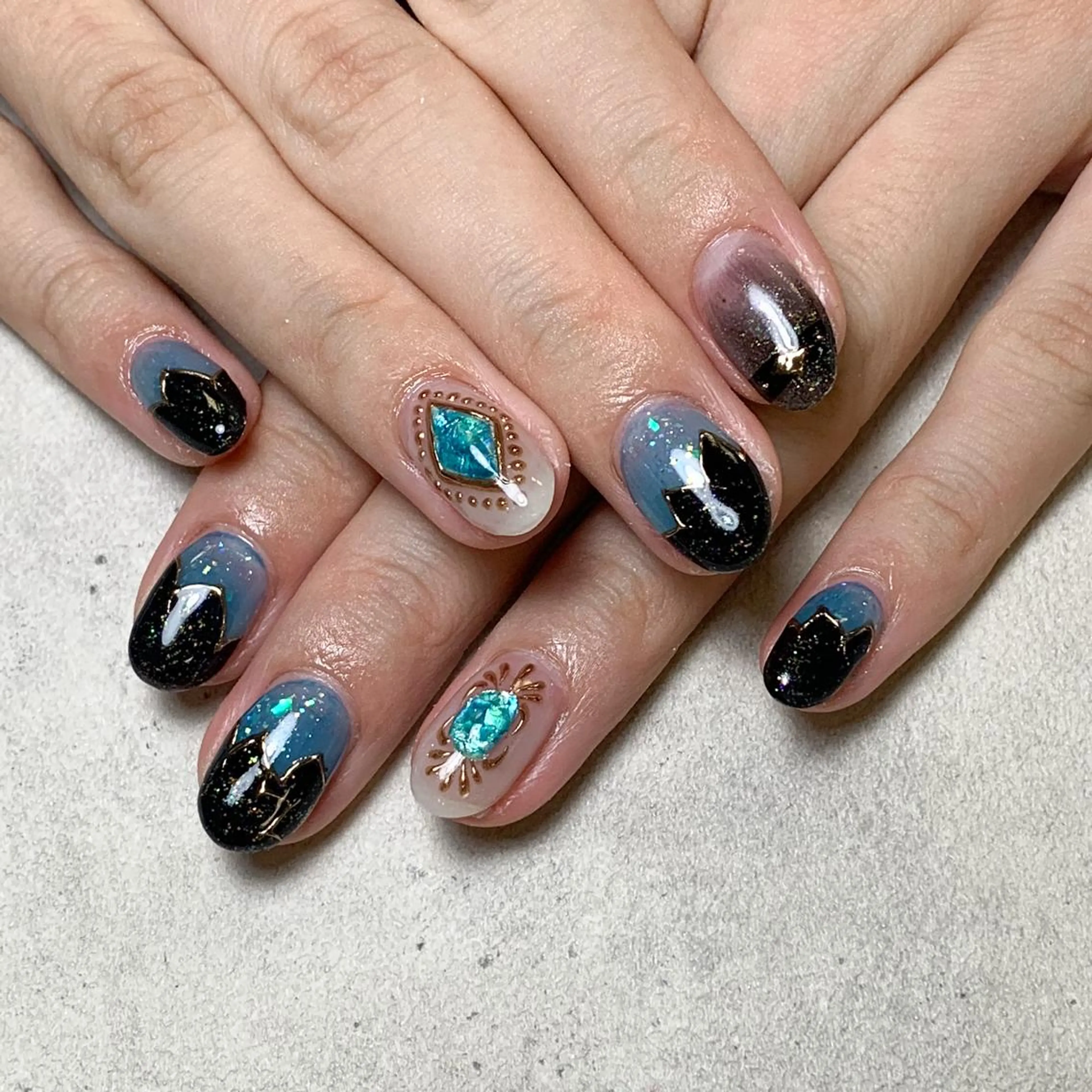 ネイル atelier　FIORITURA所属・FIORITURA aiのネイルデザイン