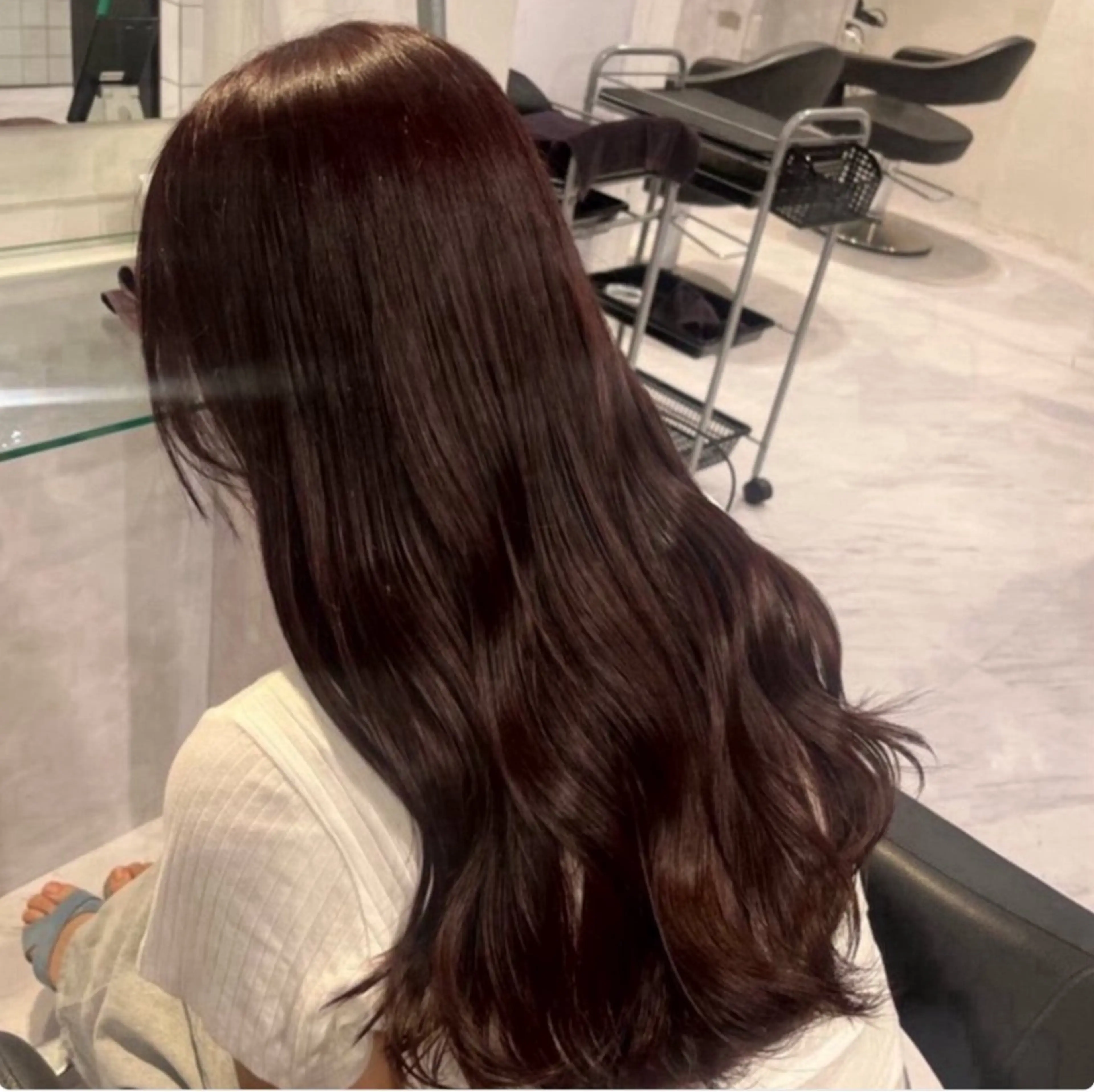 ロング カラー 🫧うる艶トレンド 🫧透明感カラーのヘアスタイル