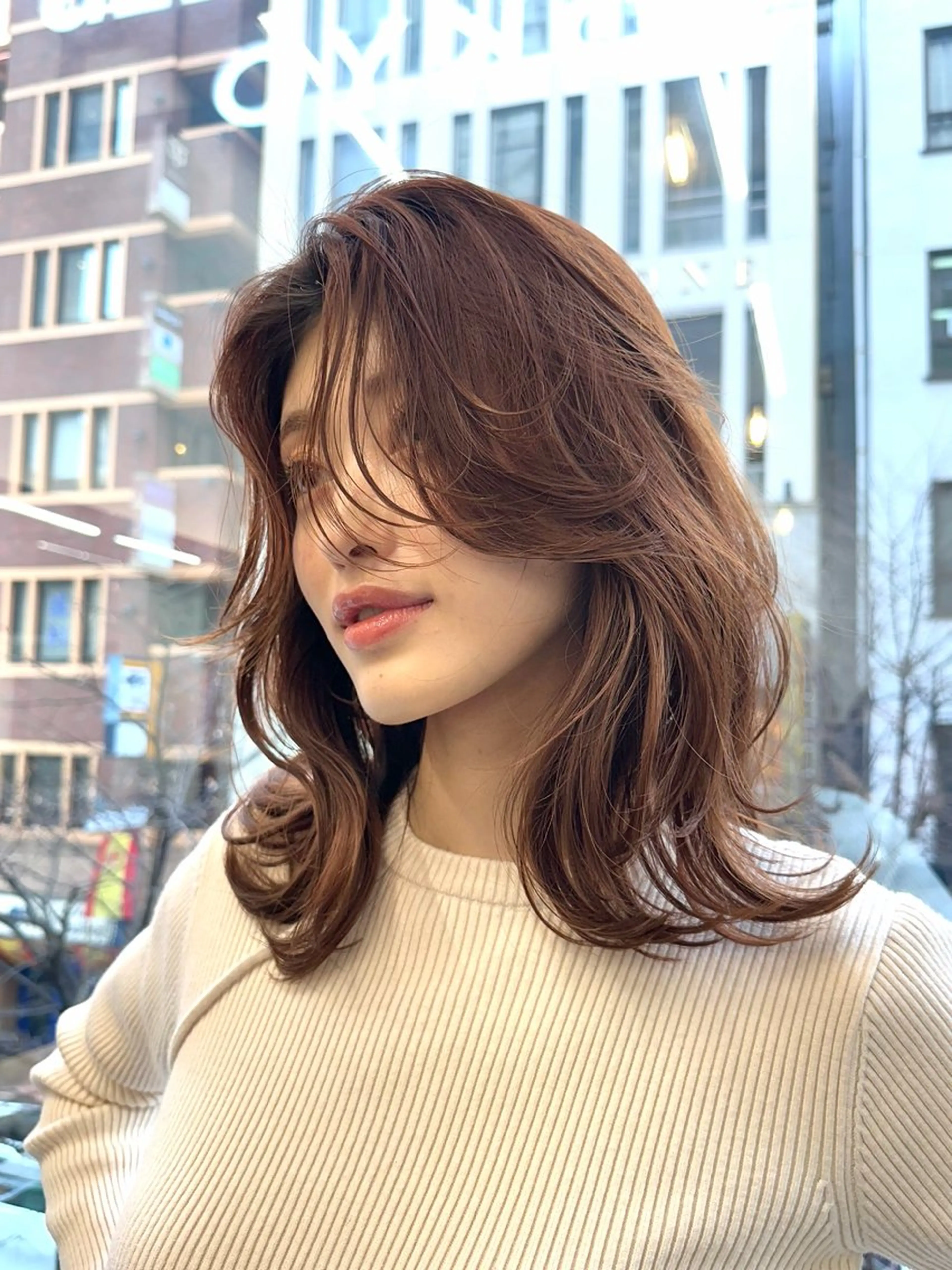 セミロング カラー Misora/ボブ/ レイヤー/艶カラーのヘアスタイル