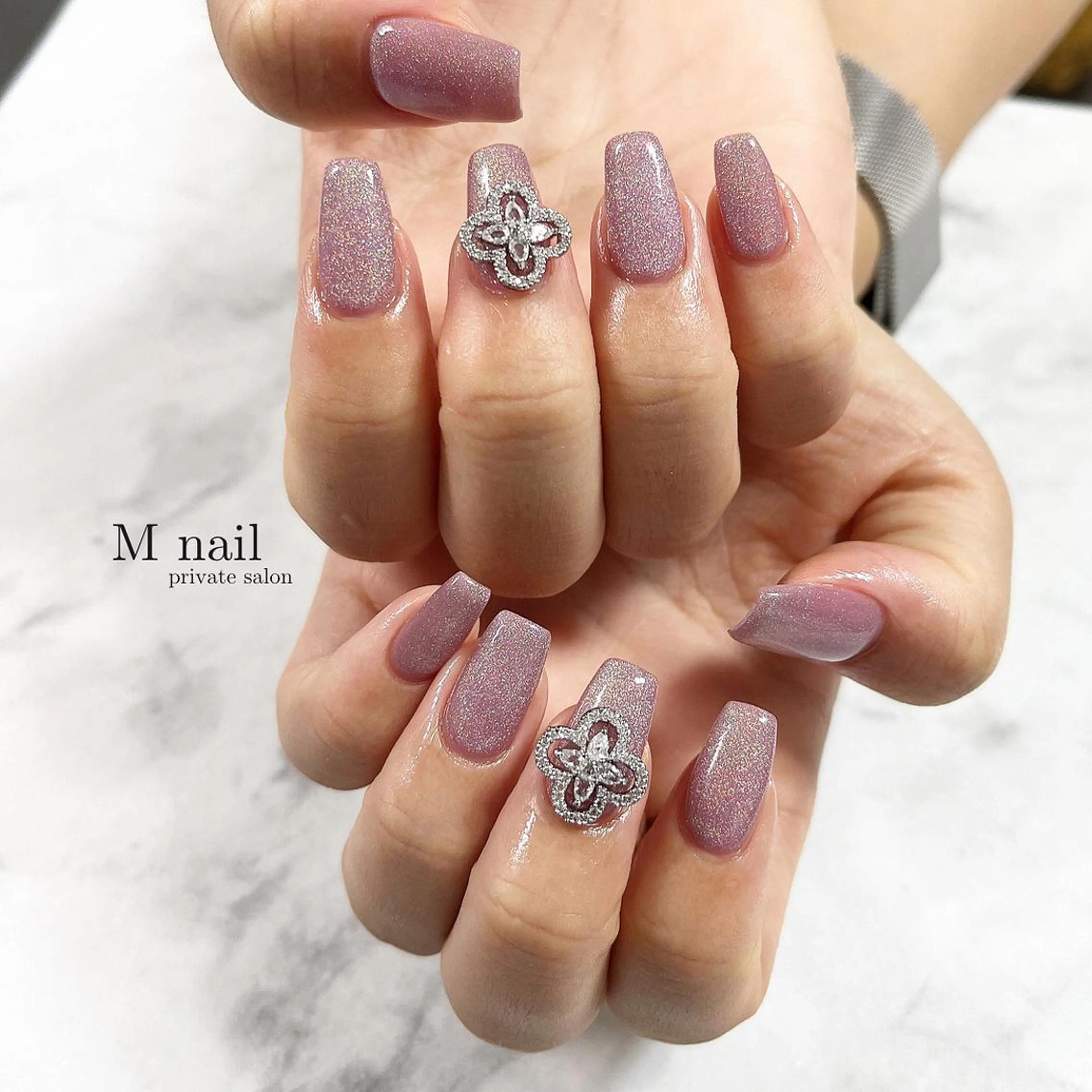 ネイル オーロラネイル マグネットネイル M　nail所属・M nailのネイルデザイン