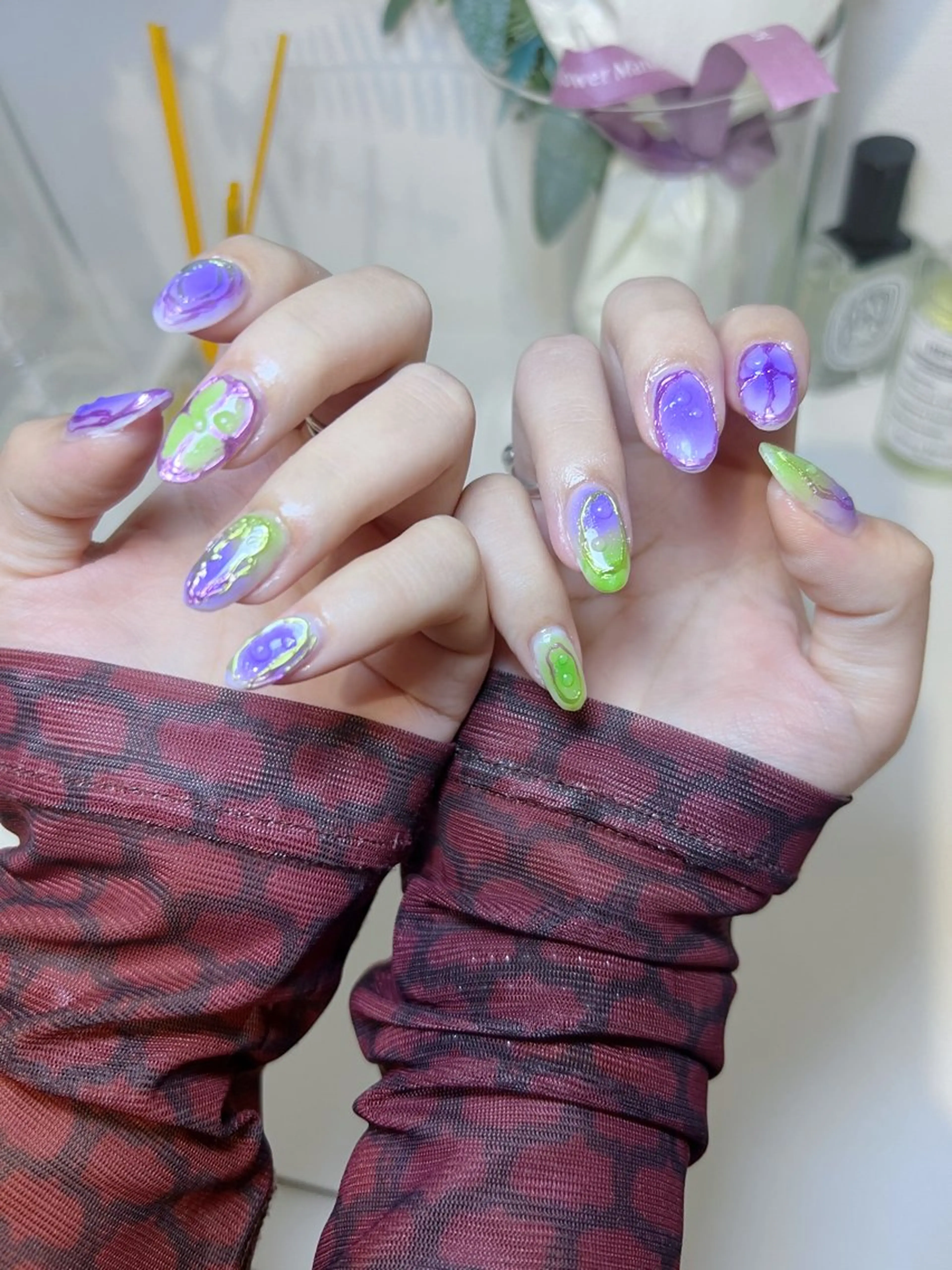 ネイル アートネイル グリーン ニュアンスネイル パープル ハンドネイル Emily Garden 六本木のネイルデザイン