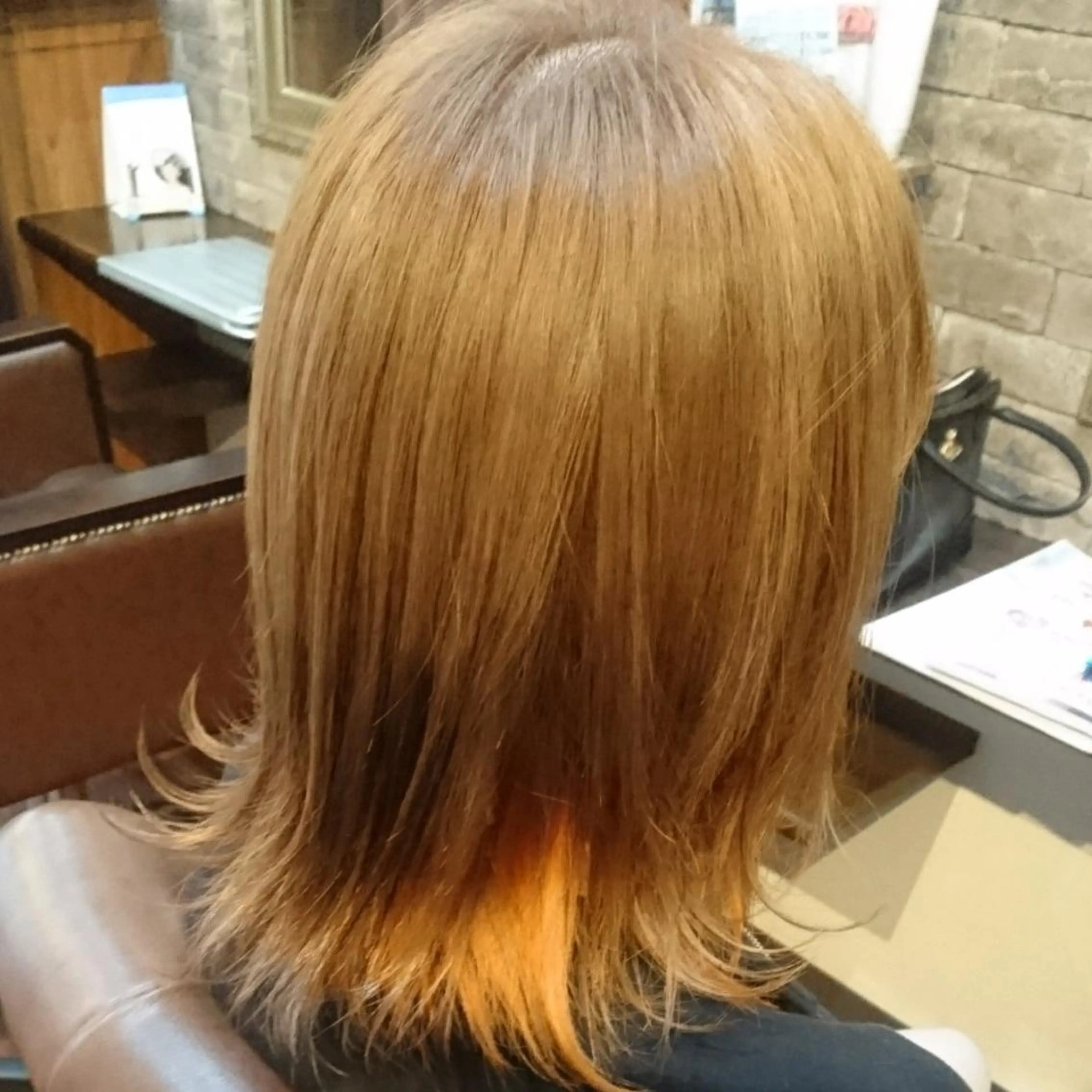 ショート カラー オレンジ ヘアカラー ヘッドスパ 美髪 カラーリストのヘアスタイル