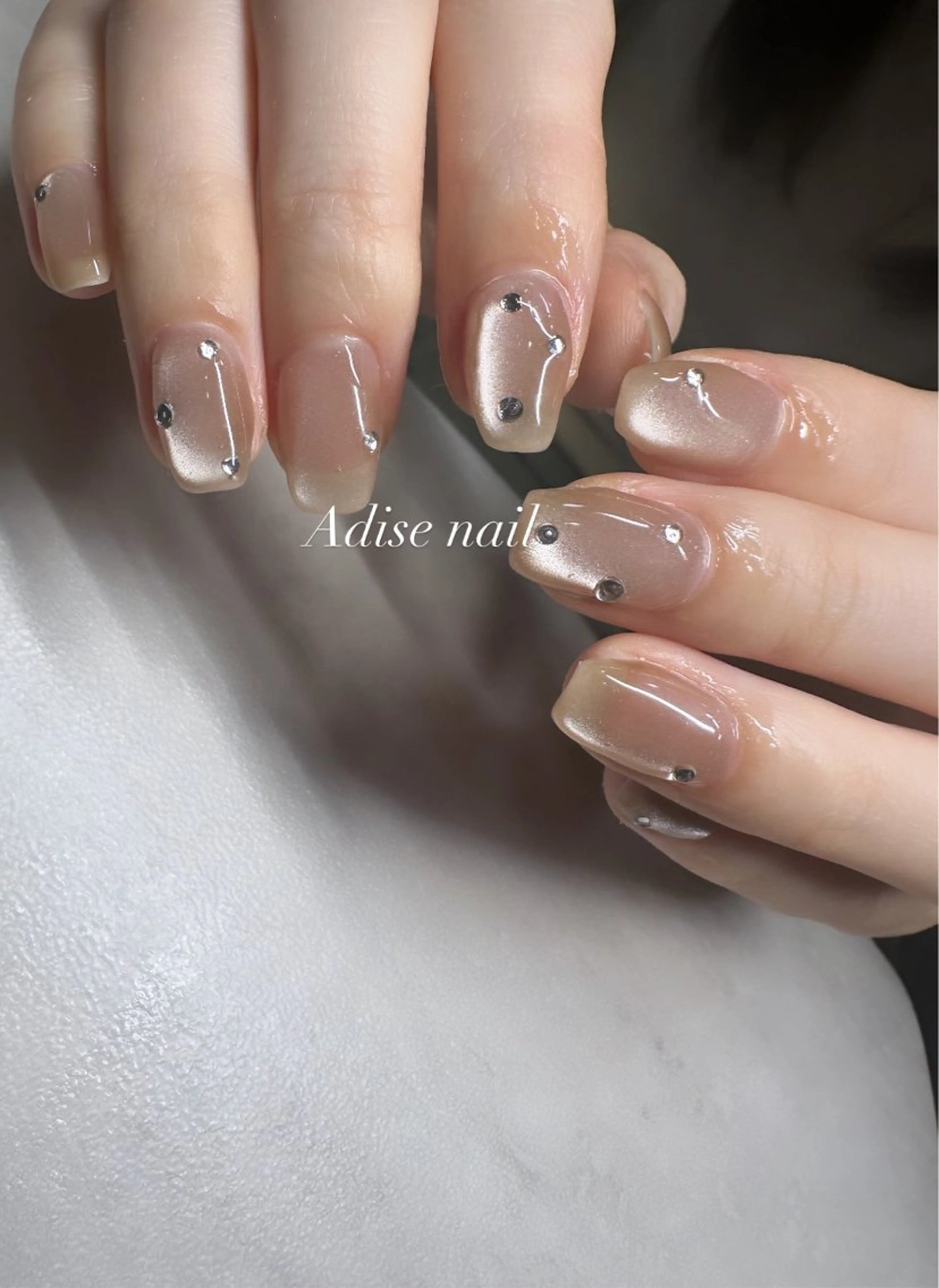 enoiファン必見!微粒子ウル艶マグネット¥11000→¥8800の写真