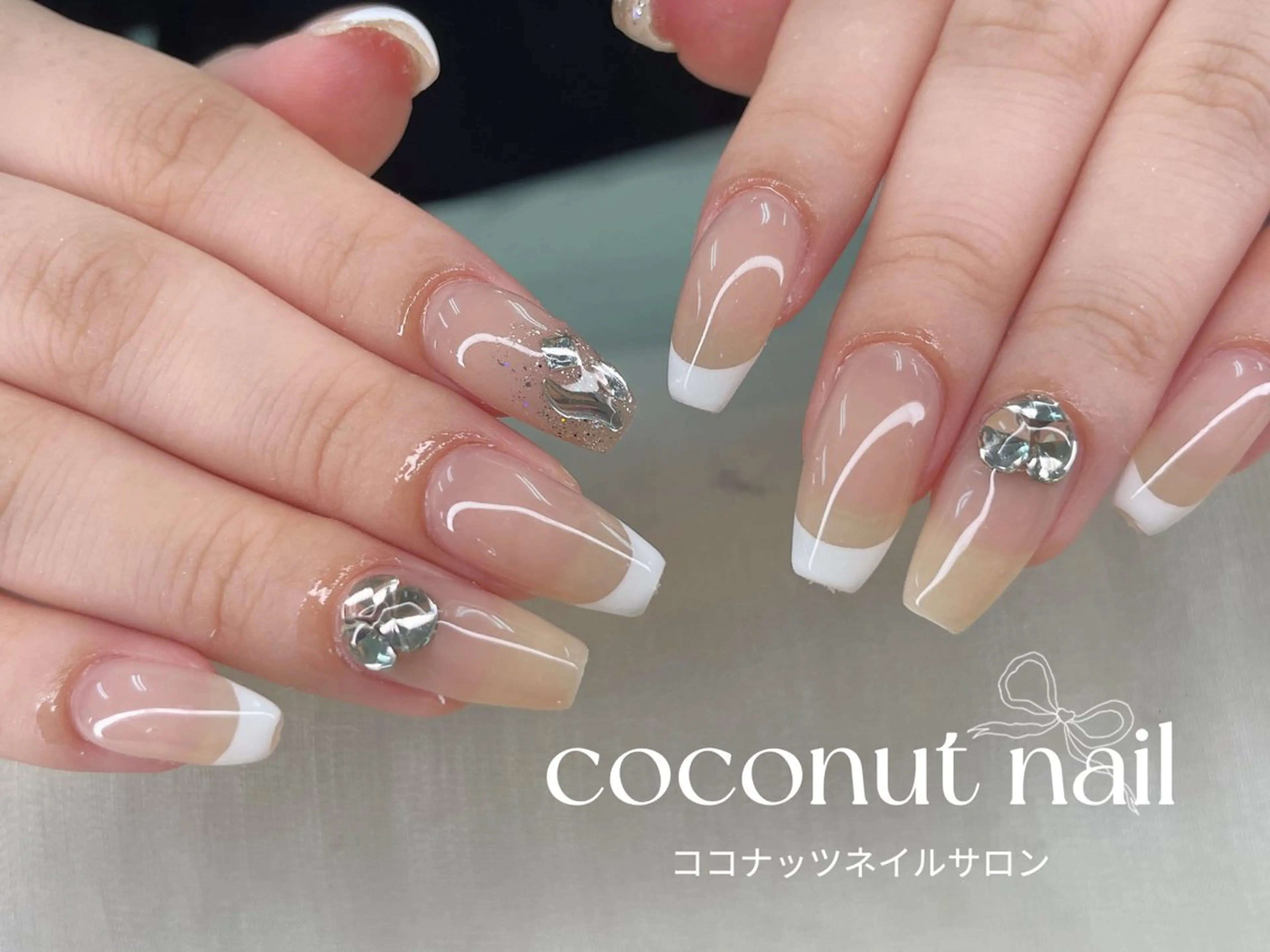 ネイル べっ甲ネイル フレンチネイル キラキラネイル マグネットネイル 大理石ネイル(マーブル) ハンドネイル 神田 ココナッツのネイルデザイン