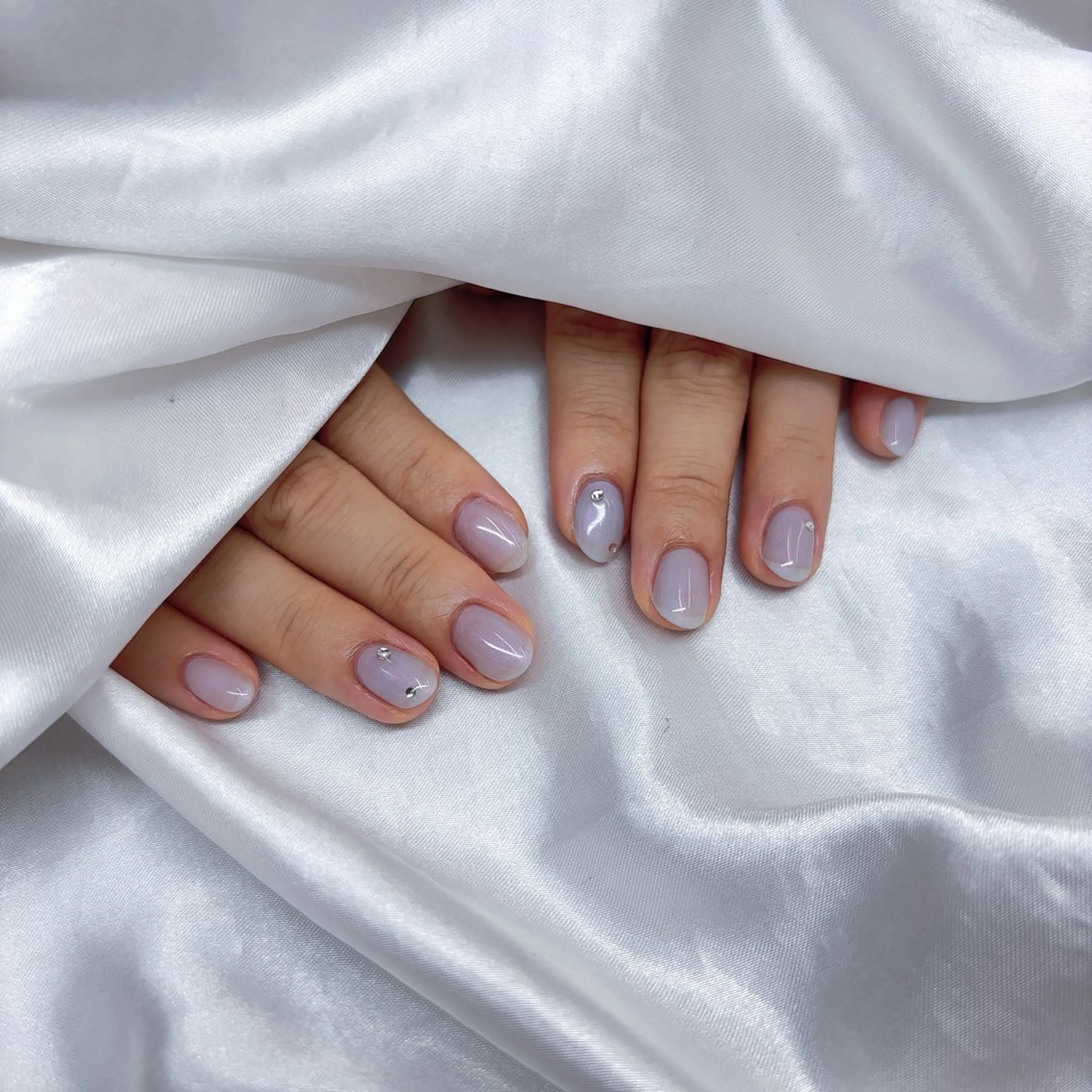 ネイル オーロラネイル ワンカラーネイル ハンドネイル Lance nail Minaのネイルデザイン