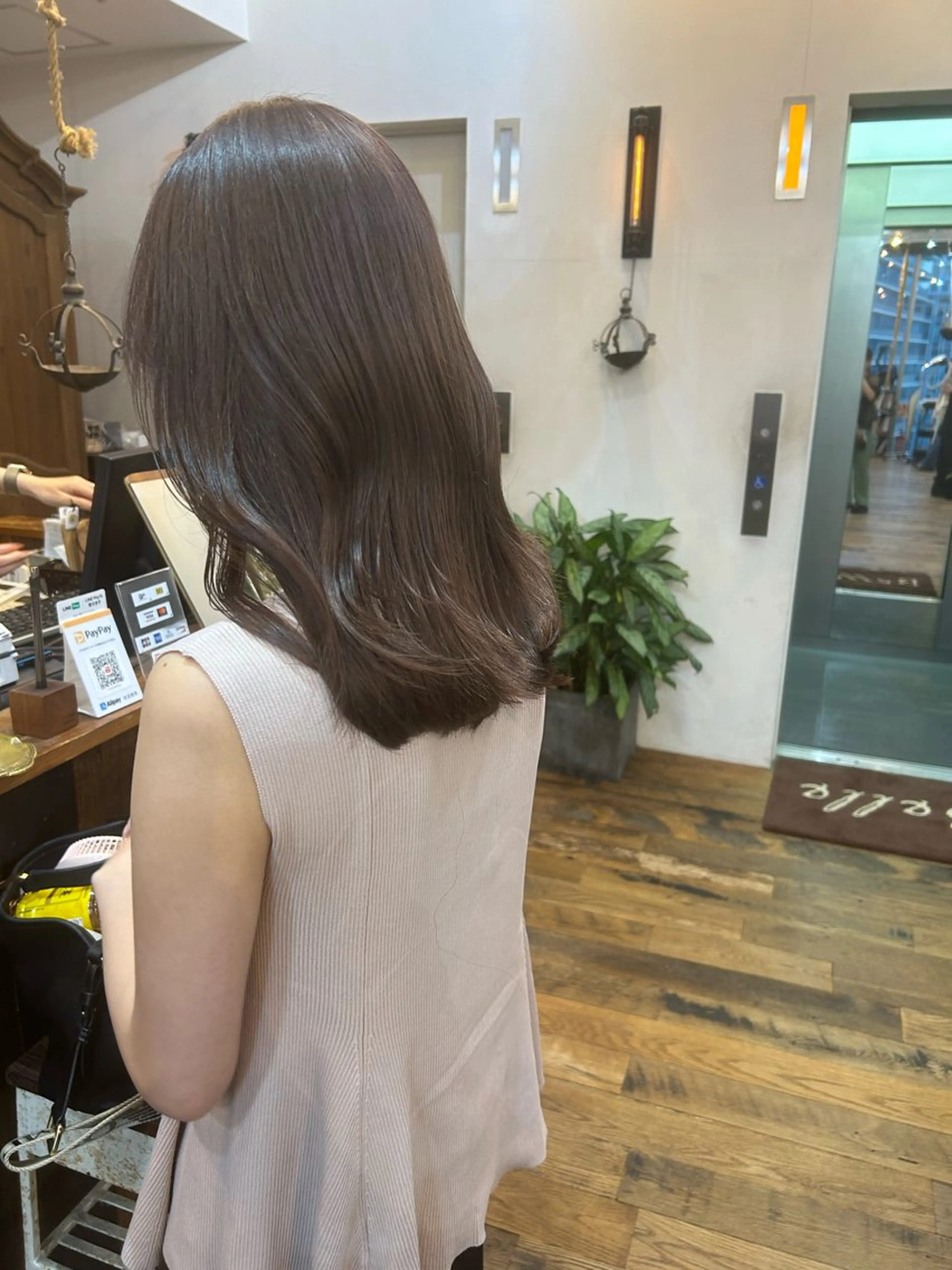 セミロング カラー リピーター多数🌟 メンズ限定 松本理沙のヘアスタイル