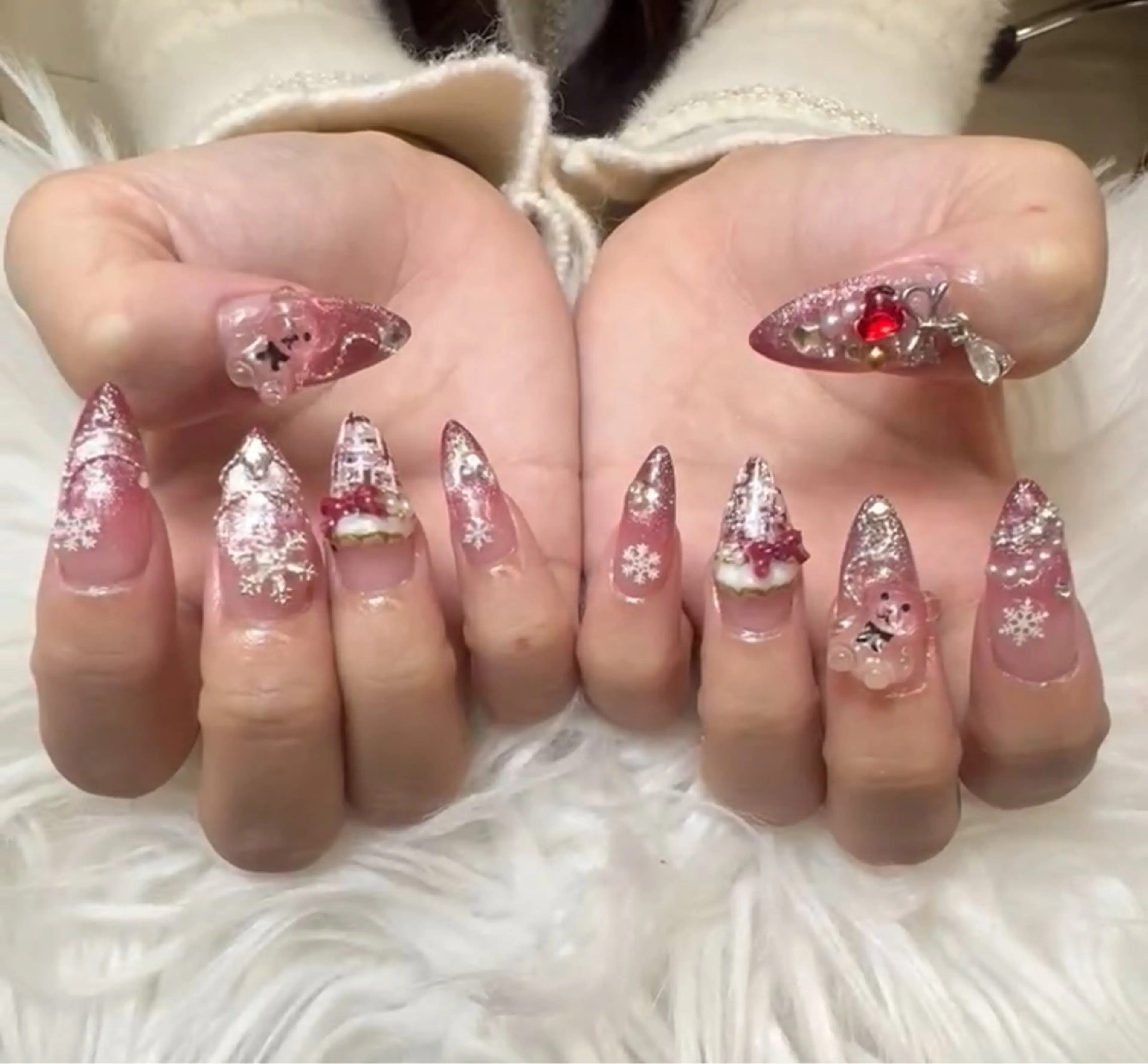 ネイル アートネイル オーロラネイル チークネイル 長さ出し フットネイル ハンドネイル フットネイル ハンドケア Noiranail_ studio所属・Noiranail_ studioのネイルデザイン