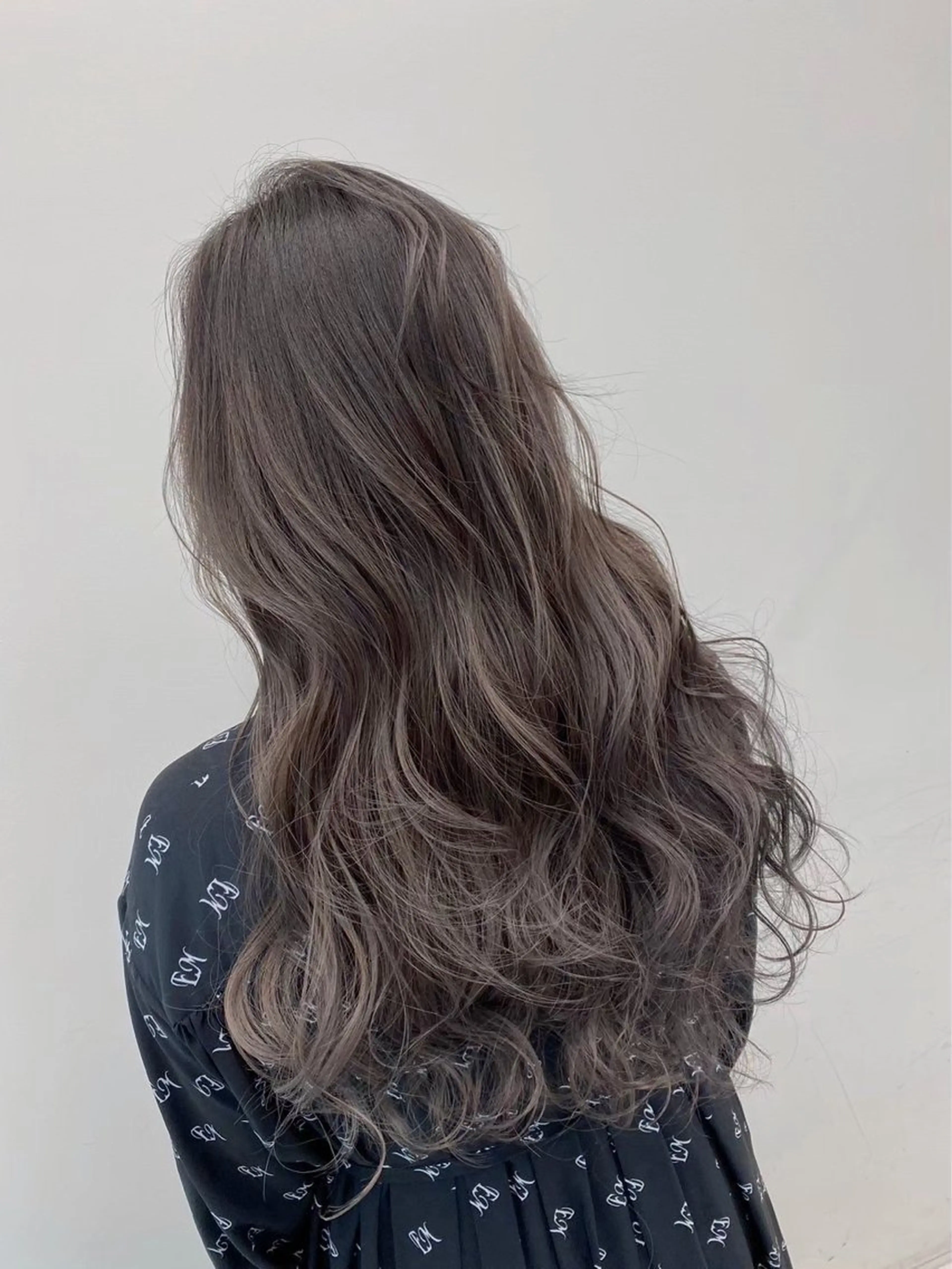 ロング ヘアアレンジ ヘアカラー ૭ 艶髪透明感૭ヘア カラーＡＭＩ🫧のヘアスタイル