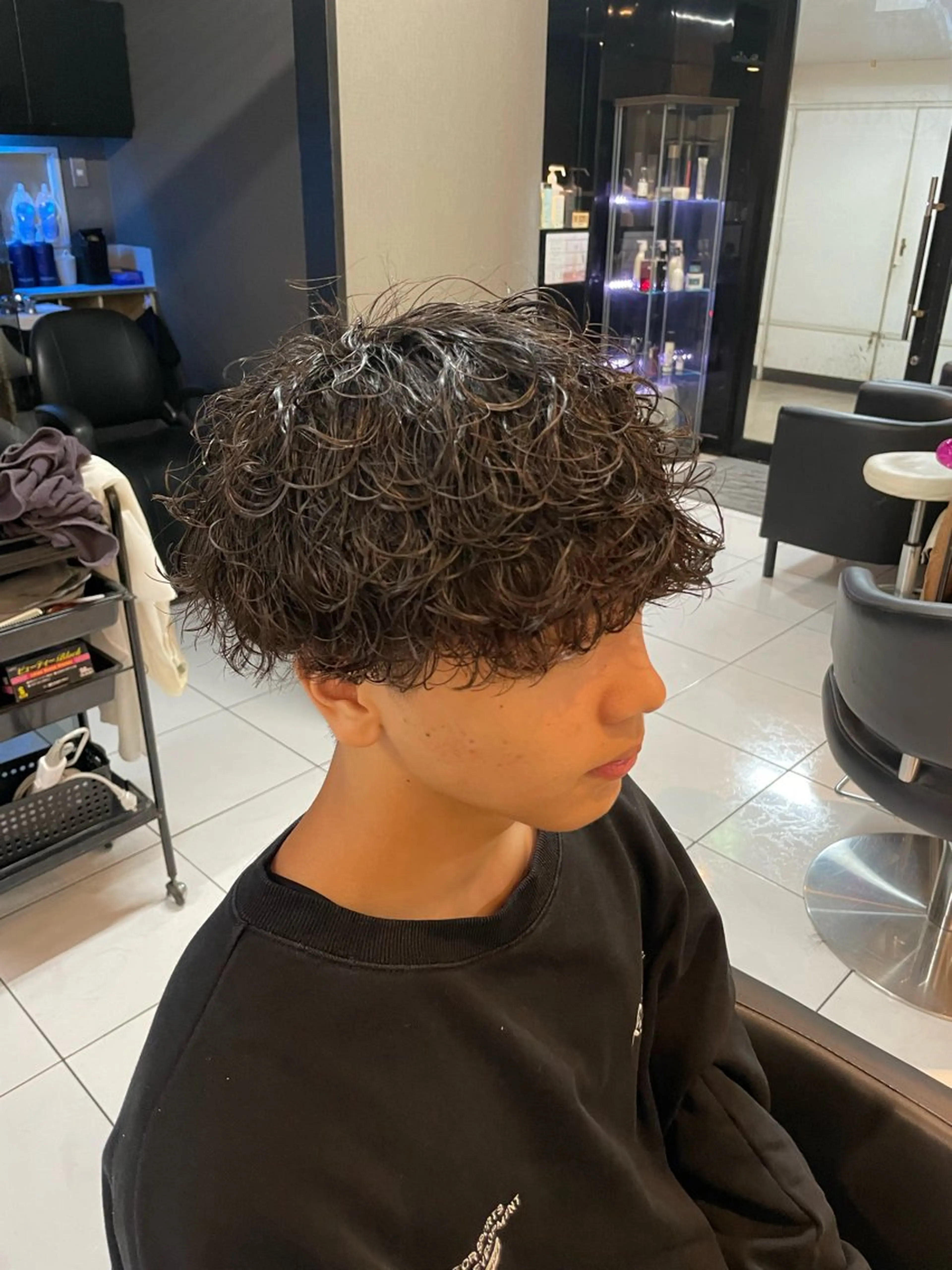 ショート カラー パーマ メンズ メンズパーマ 波巻きパーマ スパイラルパーマ カット パーマ 🔥お値段以上🔥 メンズ特化たかひろのヘアスタイル