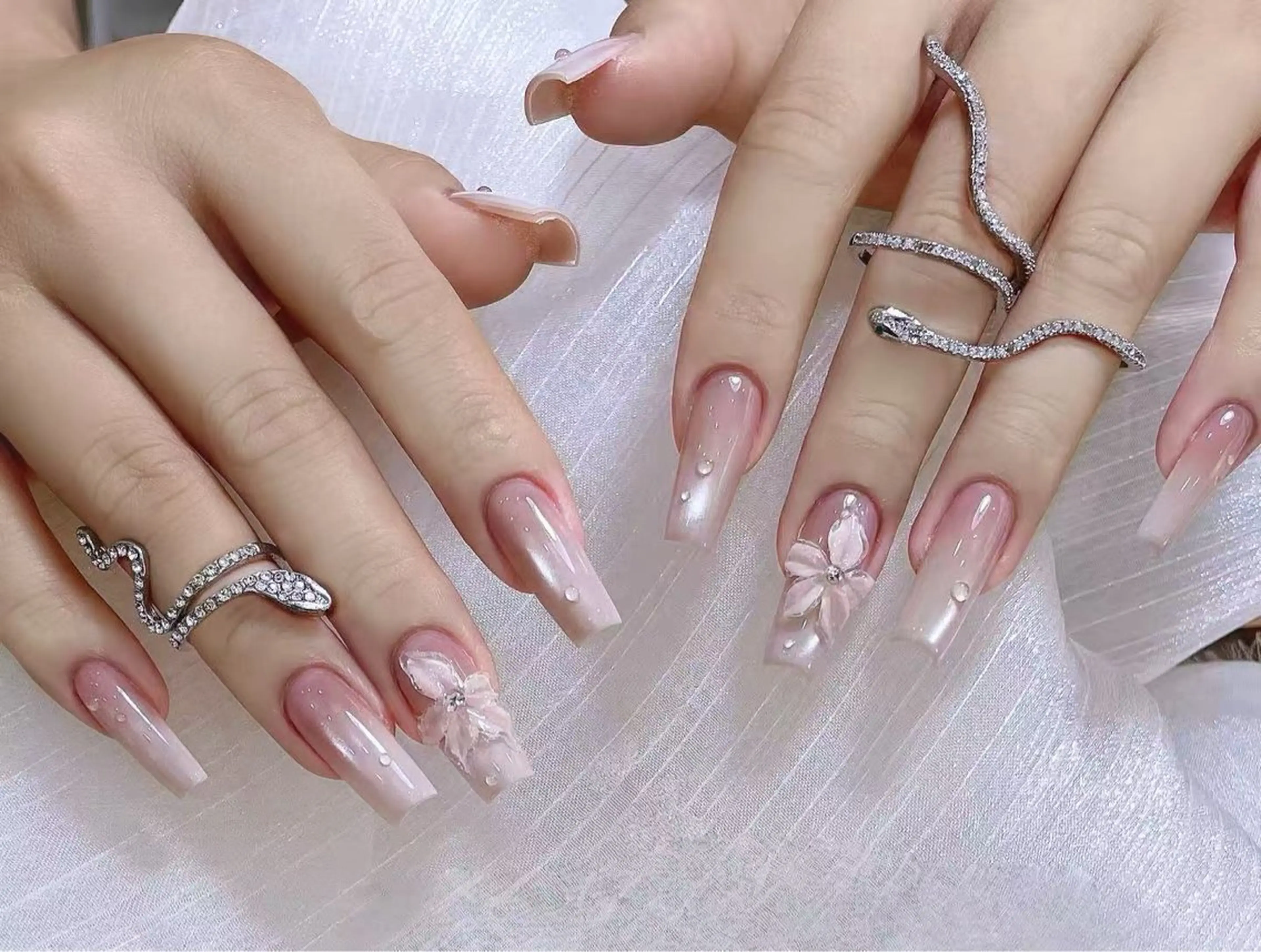 ネイル ハンドネイル MARHCHU NAILのネイルデザイン