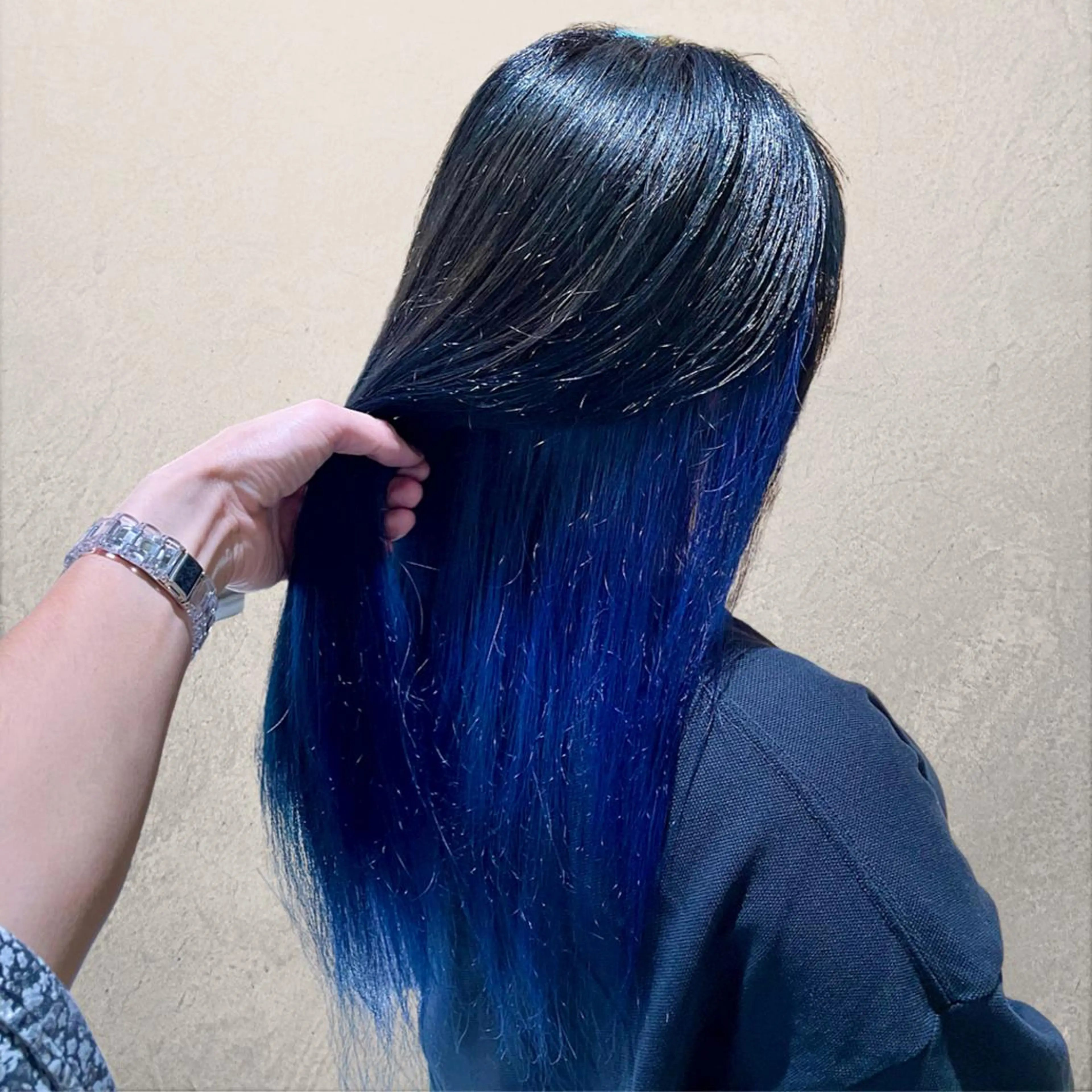 ロング カラー ブルーカラー ヘアカラー トリートメント RUBEUS【ルベウス】所属・✨艶々カラー🎨 杉本賢人のヘアスタイル