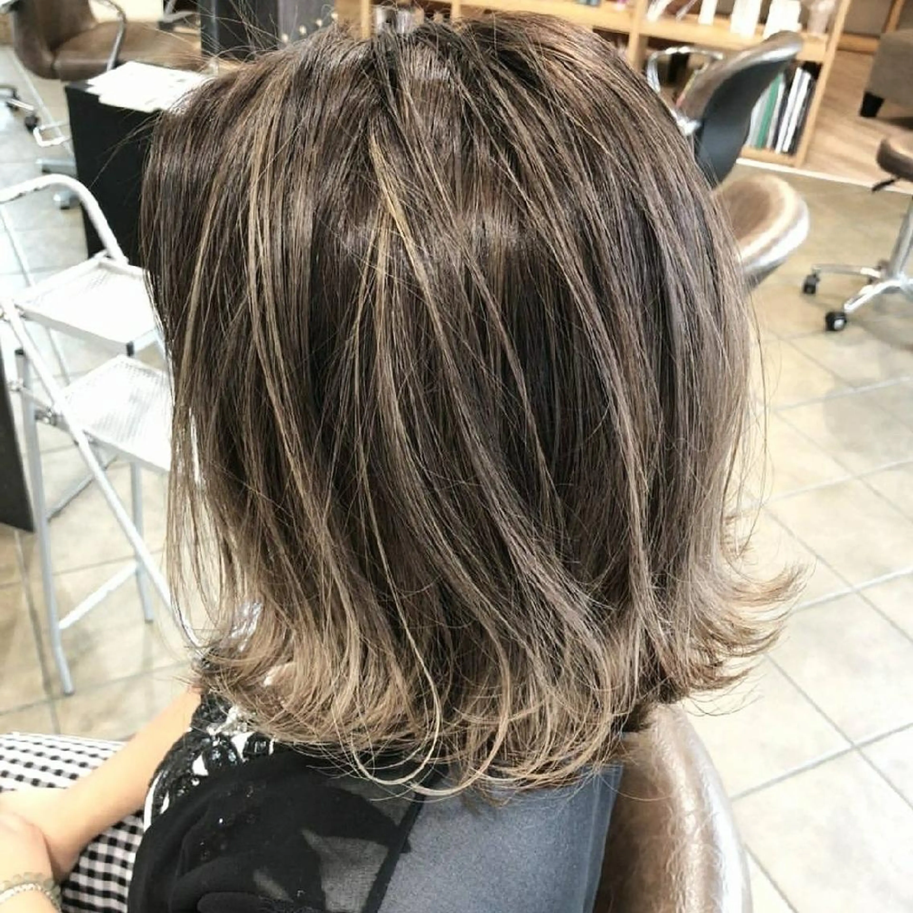 ショート 外国人風カラー ハイライト ヘアカラー Luisハイライト　 喜連瓜破、髪質改善のヘアスタイル