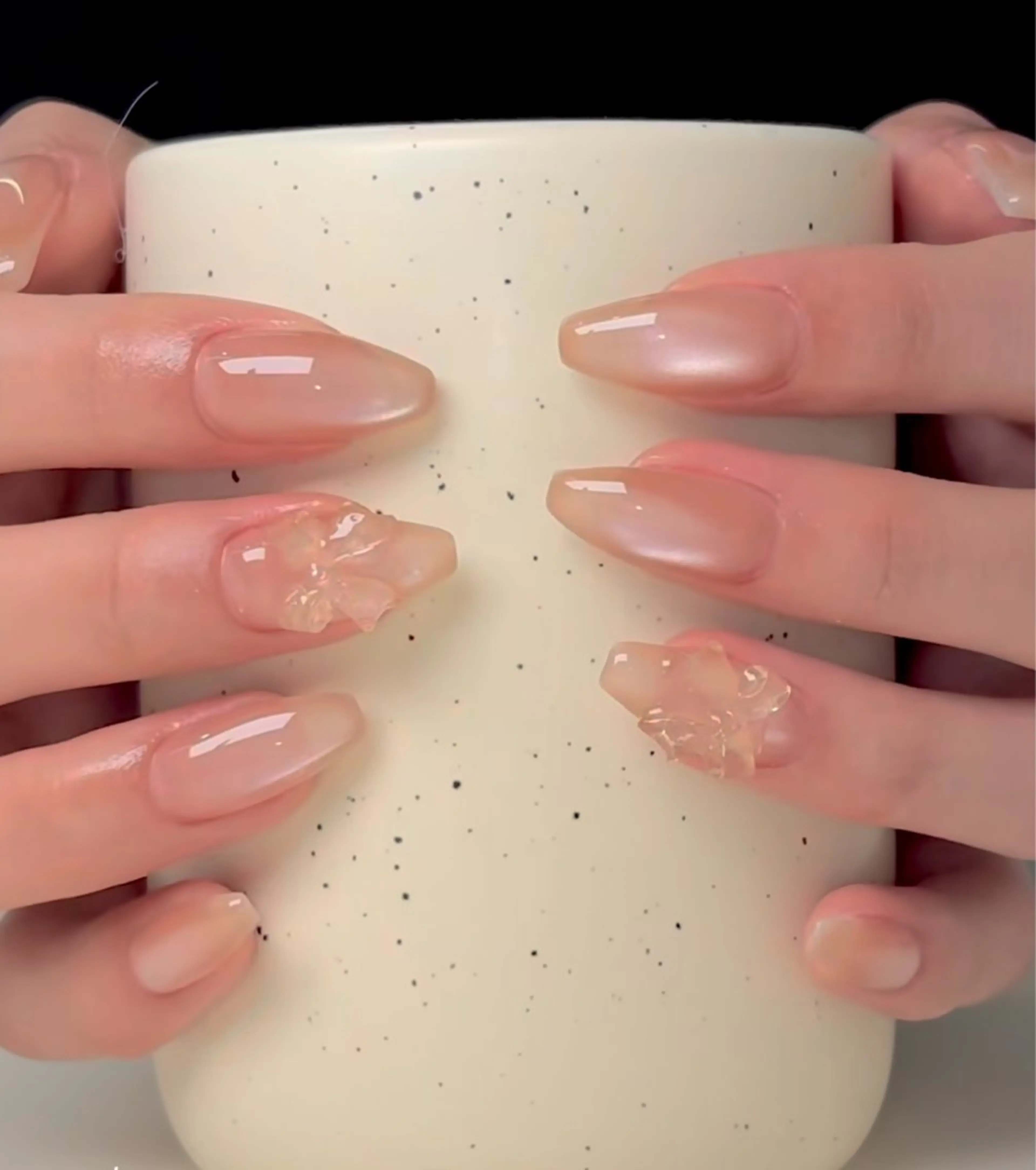 ネイル チークネイル フレンチネイル グラデーション 韓国ネイル マグネットネイル Hana nail所属・Hana Nailのネイルデザイン