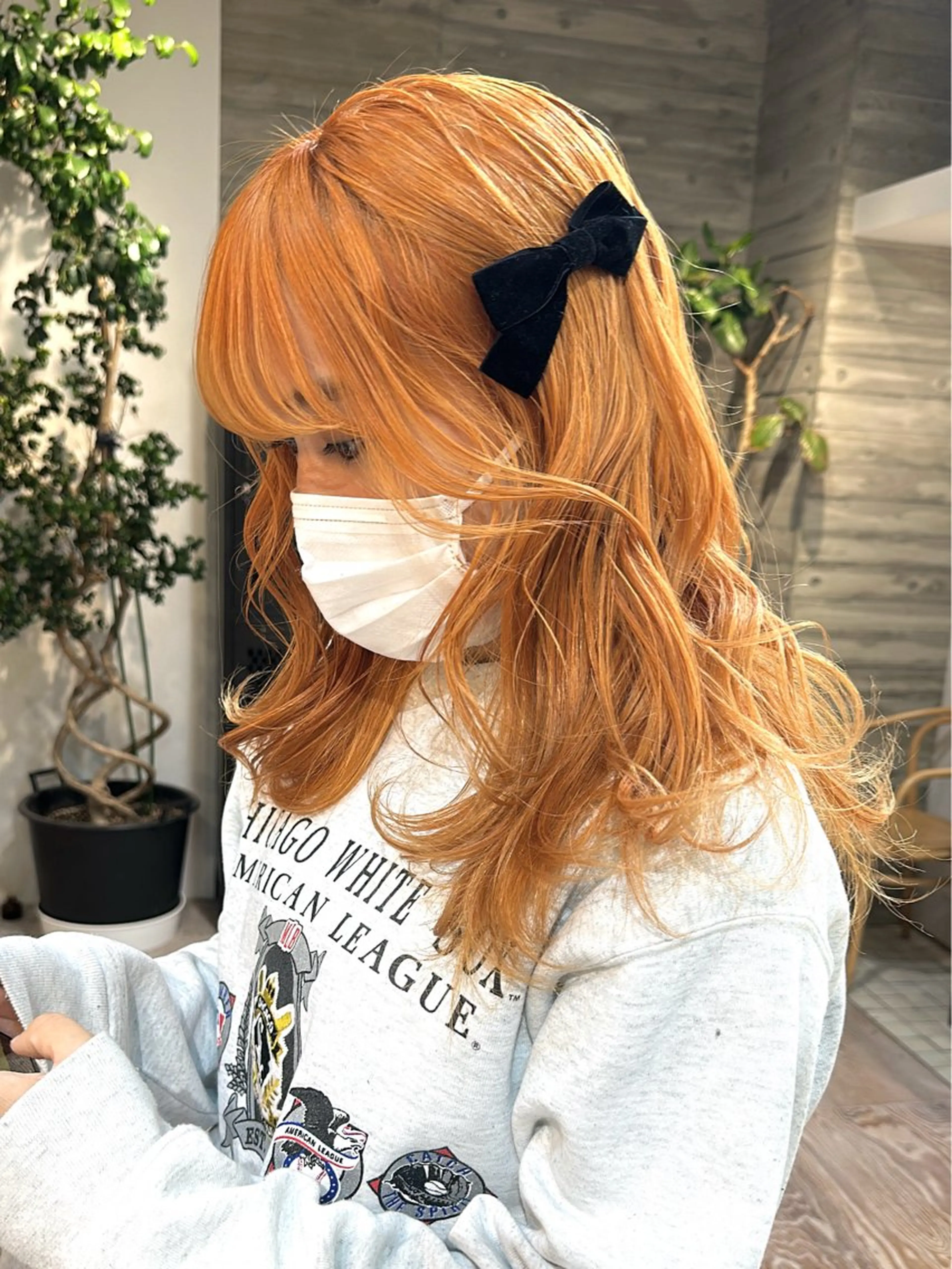 ミディアム カラー 抜きっぱなしブロンド ササキカズマのヘアスタイル
