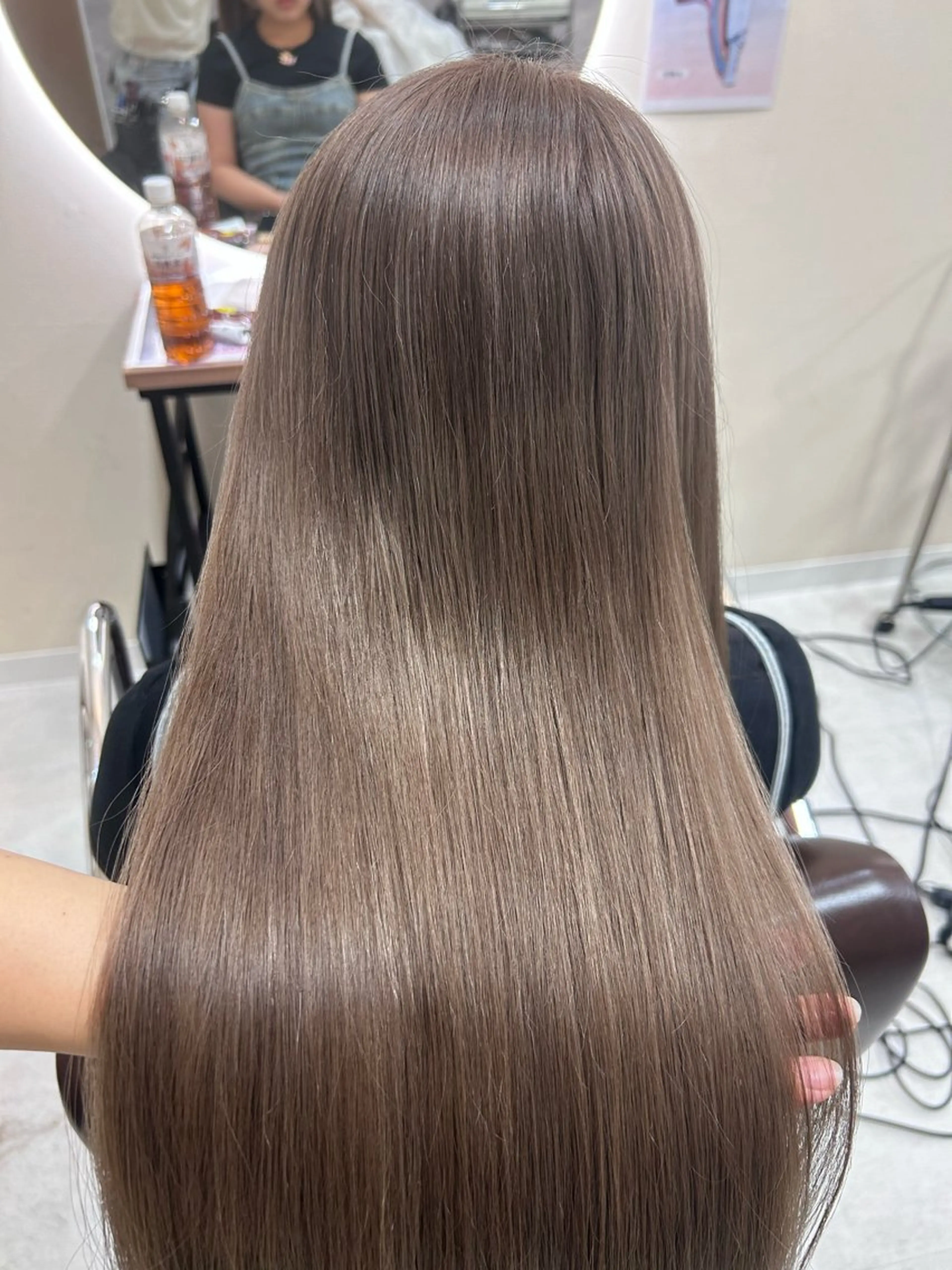 ロング ヘアカラー 🦋髪質改善🦋 眞井琴美のヘアスタイル