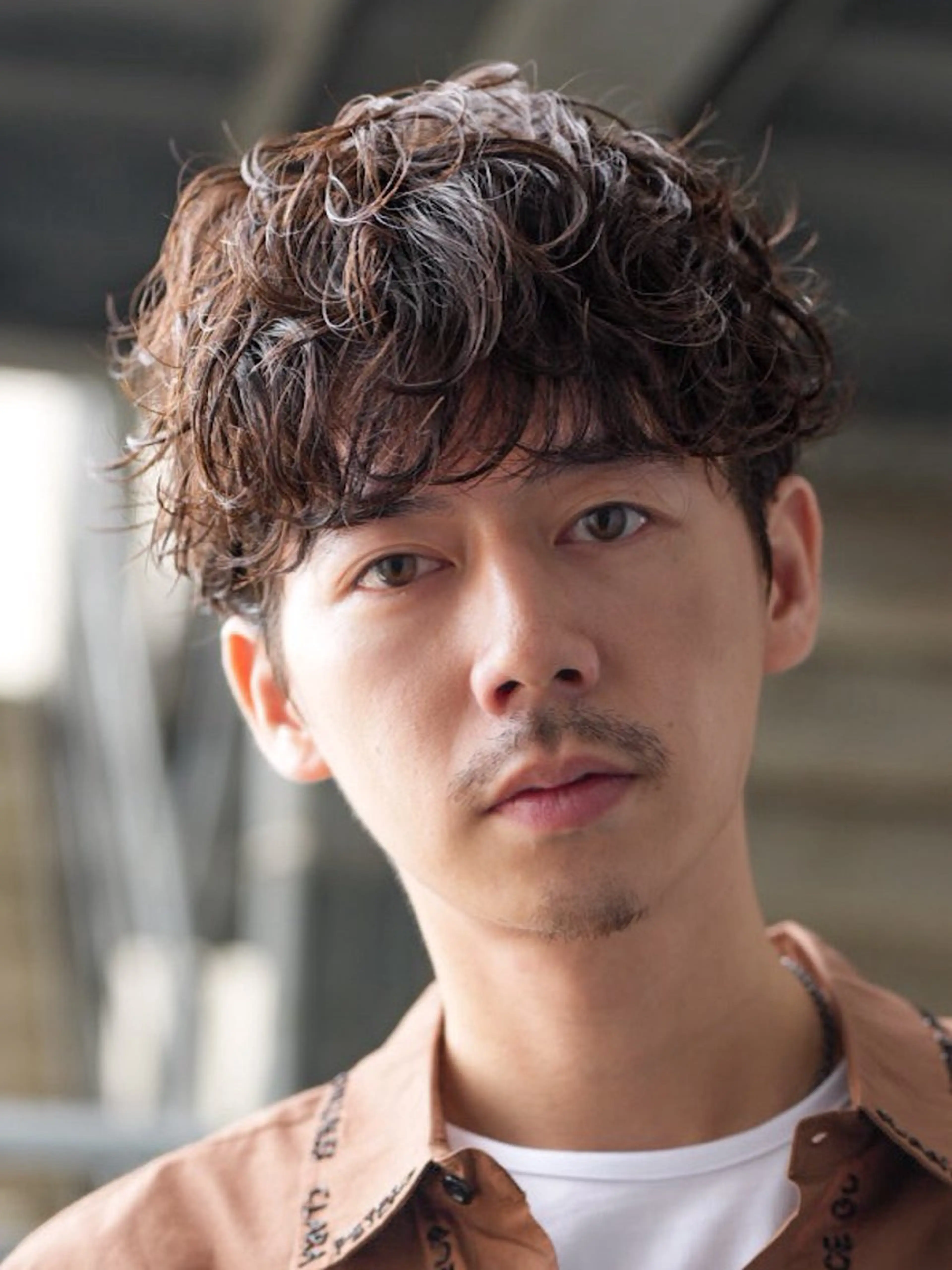 パーマ メンズ フェザーパーマ マッシュ メンズパーマ 学生（メンズ向け） メンズツイストパーマ カット パーマ fifth men's原宿所属・fifth/原宿/ シャドウパーマ/カズのヘアスタイル