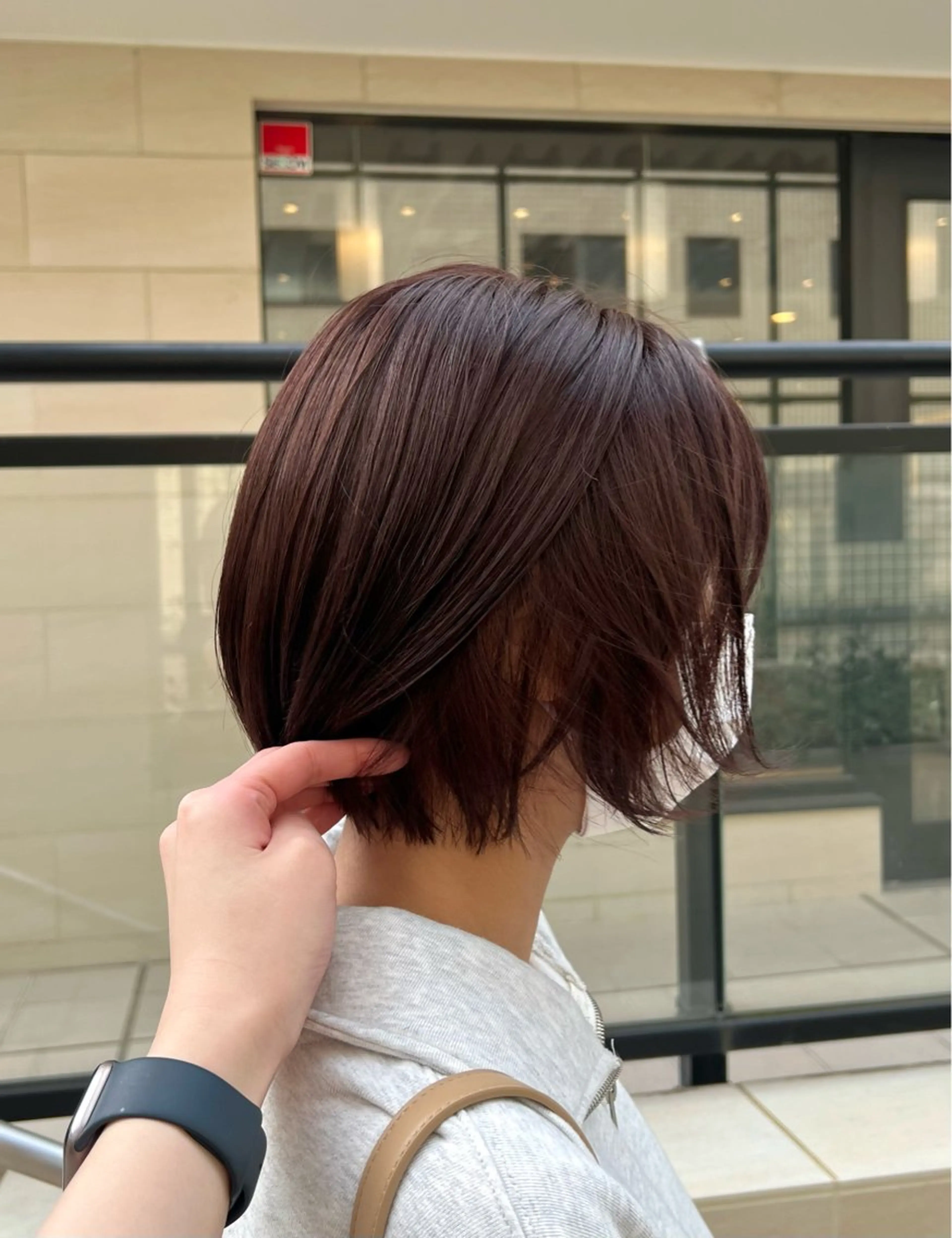 ショート カラー カット ヘアカラー 🤍細矢 杏奈／ 韓国風ヘア🤍のヘアスタイル