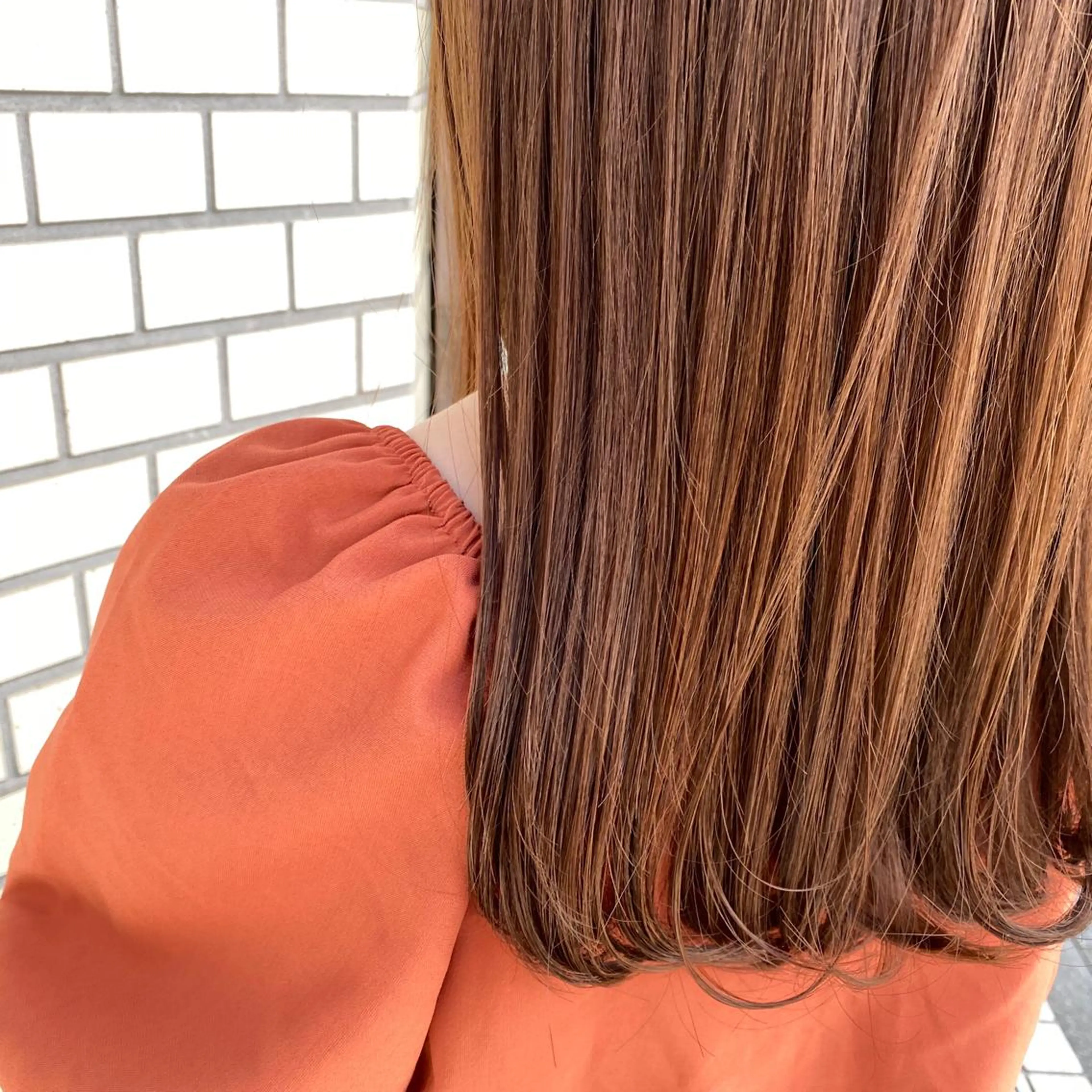 ミディアム カット ヘアカラー トリートメント 韓国風デザイン 💐MIZUKI💐のヘアスタイル