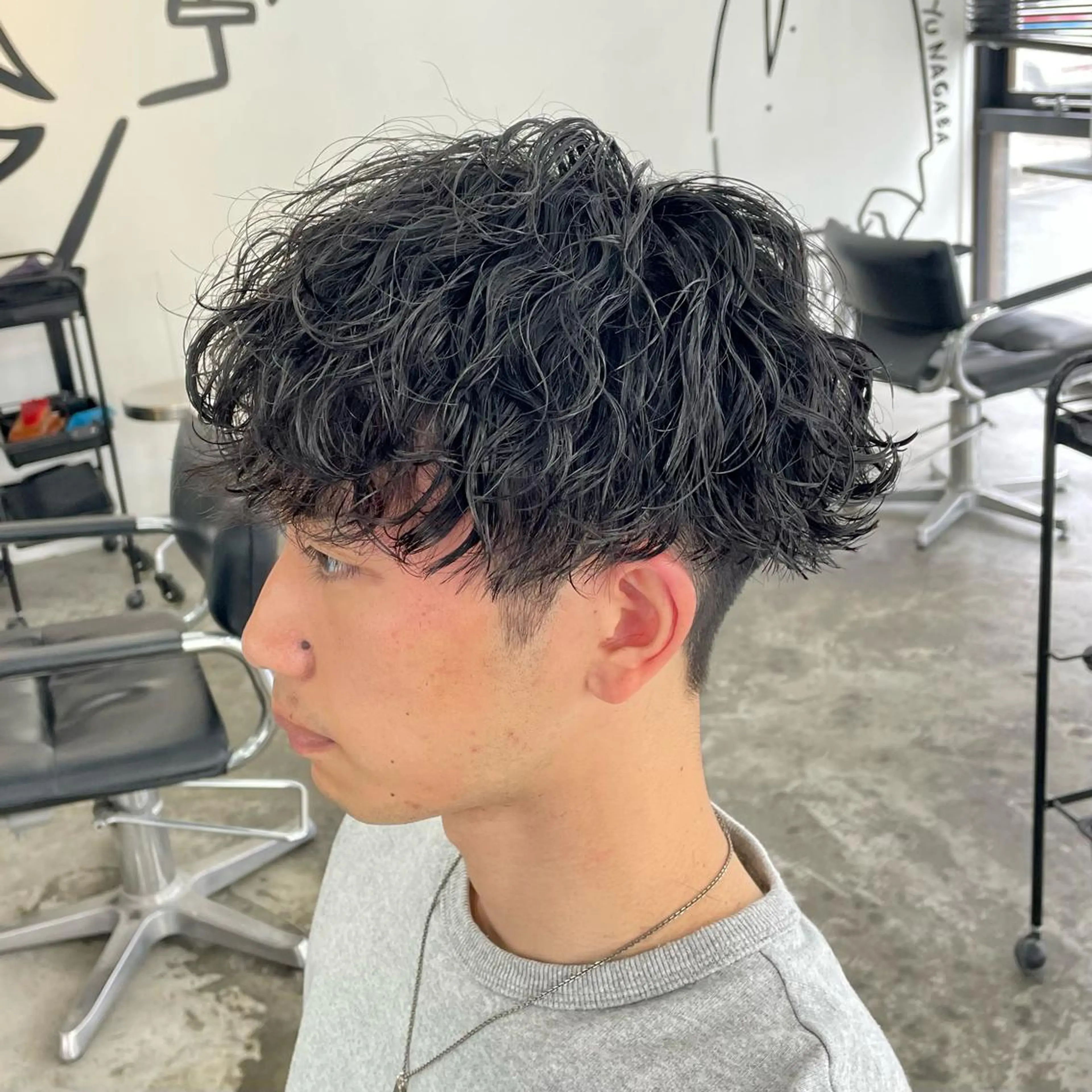 ショート パーマ メンズ 波巻きパーマ カット パーマ メンズ特化美容師/ 藤戸 椋のヘアスタイル