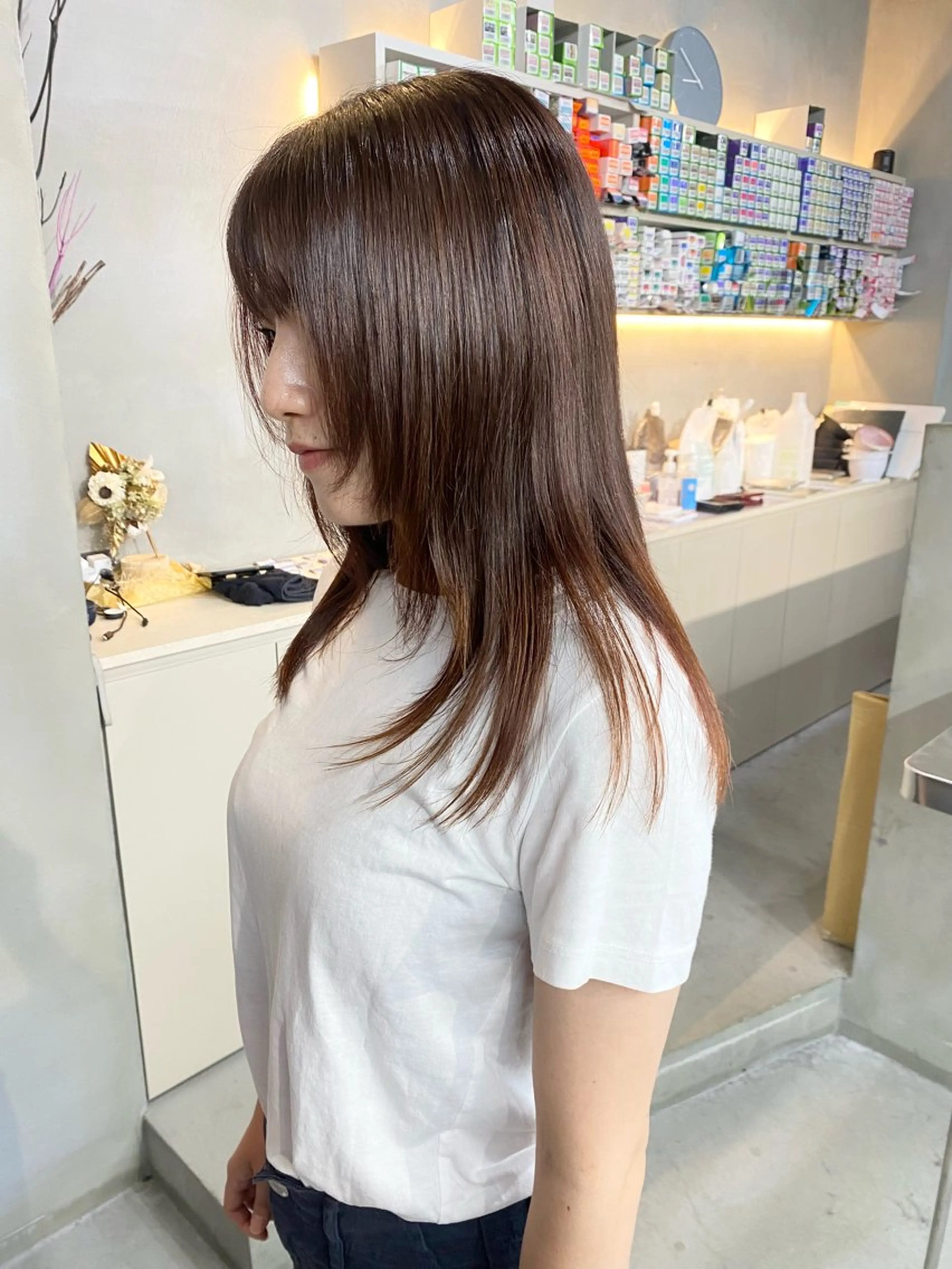 セミロング カラー カット ヘアカラー トリートメント qulim所属・前橋 姫奈のヘアスタイル