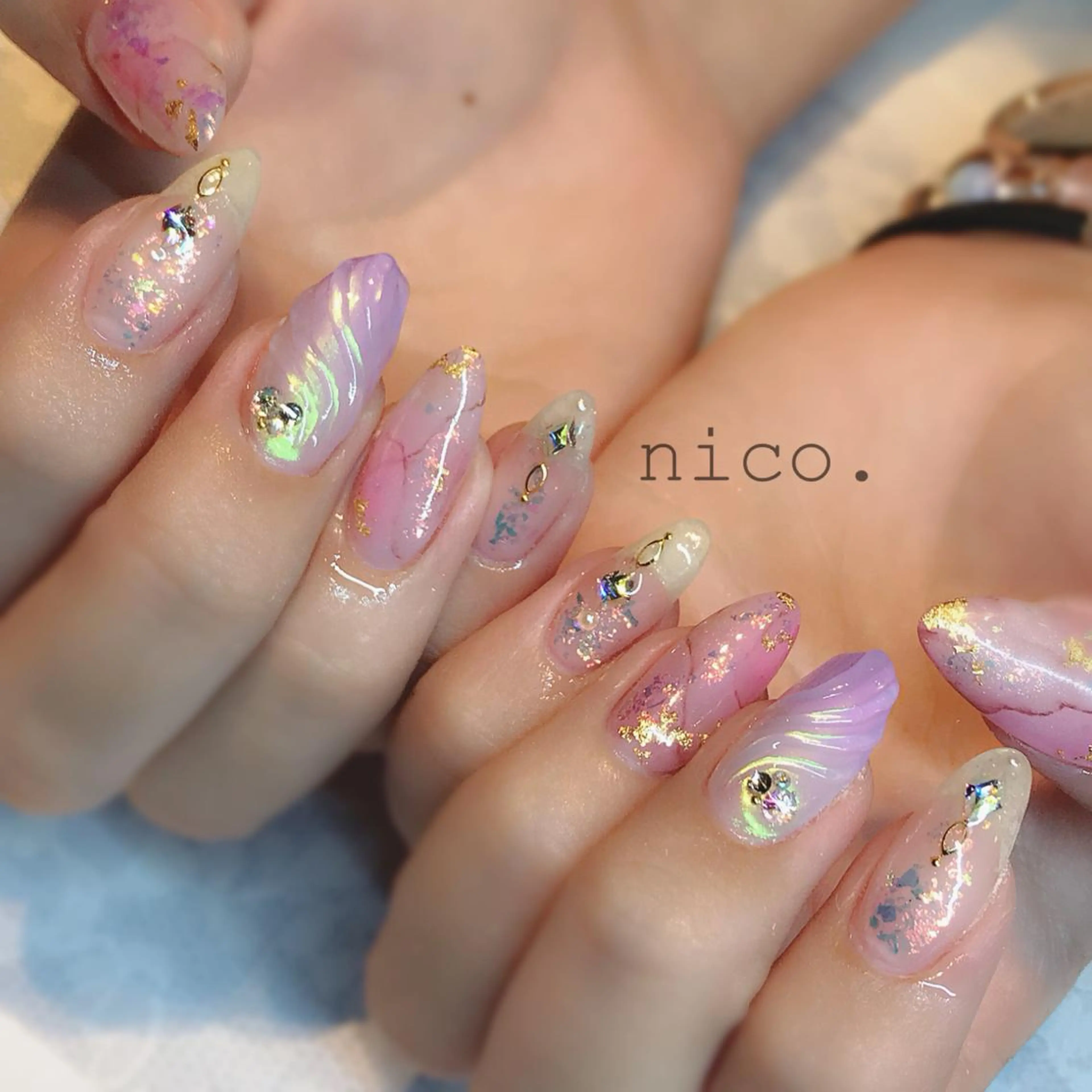 ネイル マツエク・マツパ ハンドネイル nico nail所属・三鷹🎀韓国ネイル/ niconail🪄のネイルデザイン