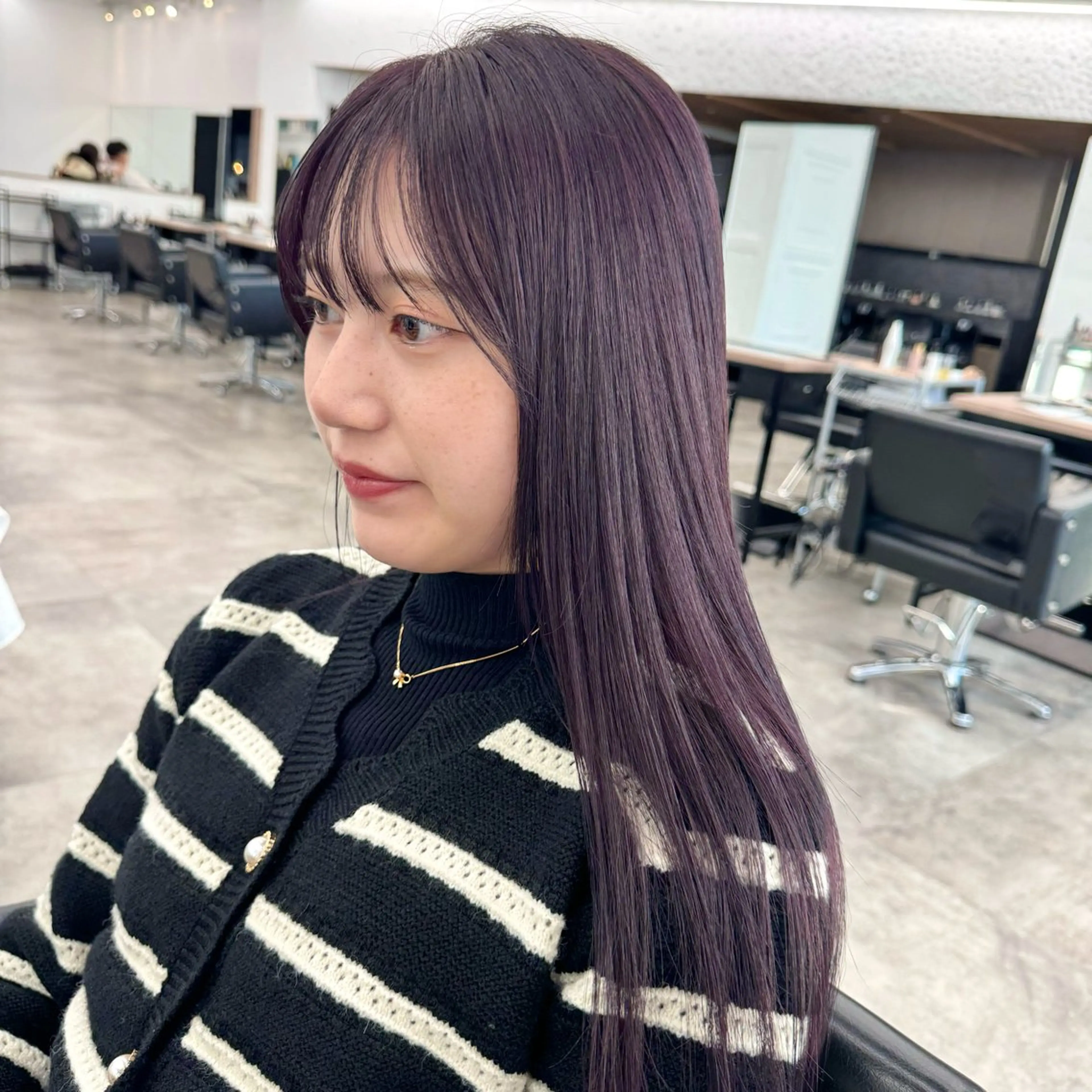 ミディアム カラー ヘアアレンジ 暖色ダブルカラーボブ レイヤー🌈AINAのヘアスタイル