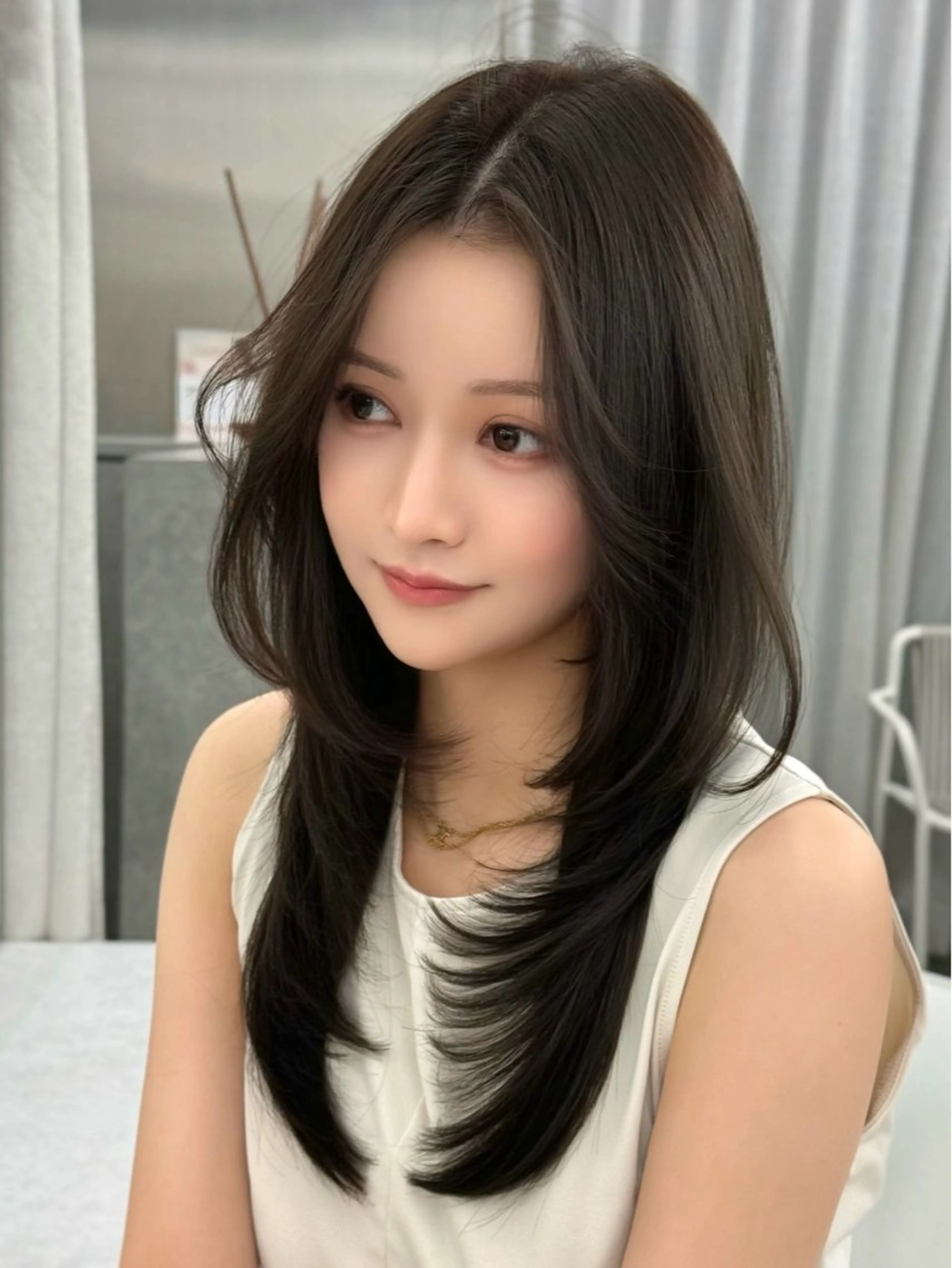 セミロング カラー カット ヘアカラー トリートメント MAEUL luna所属・前髪顔周り/レイヤー 韓国/桔川恒のヘアスタイル