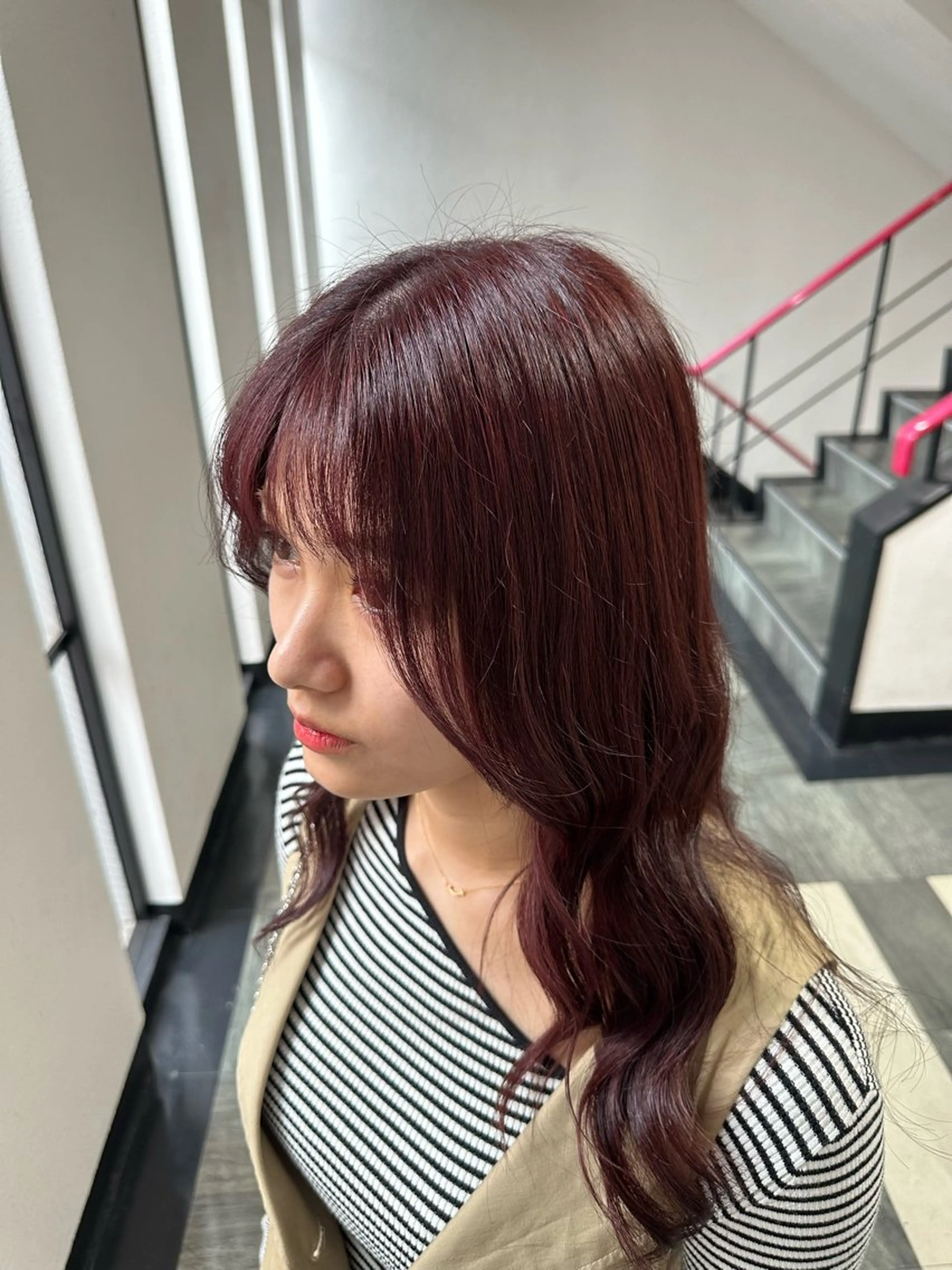 ロング ヘアカラー トリートメント MOURI CHISATOのヘアスタイル