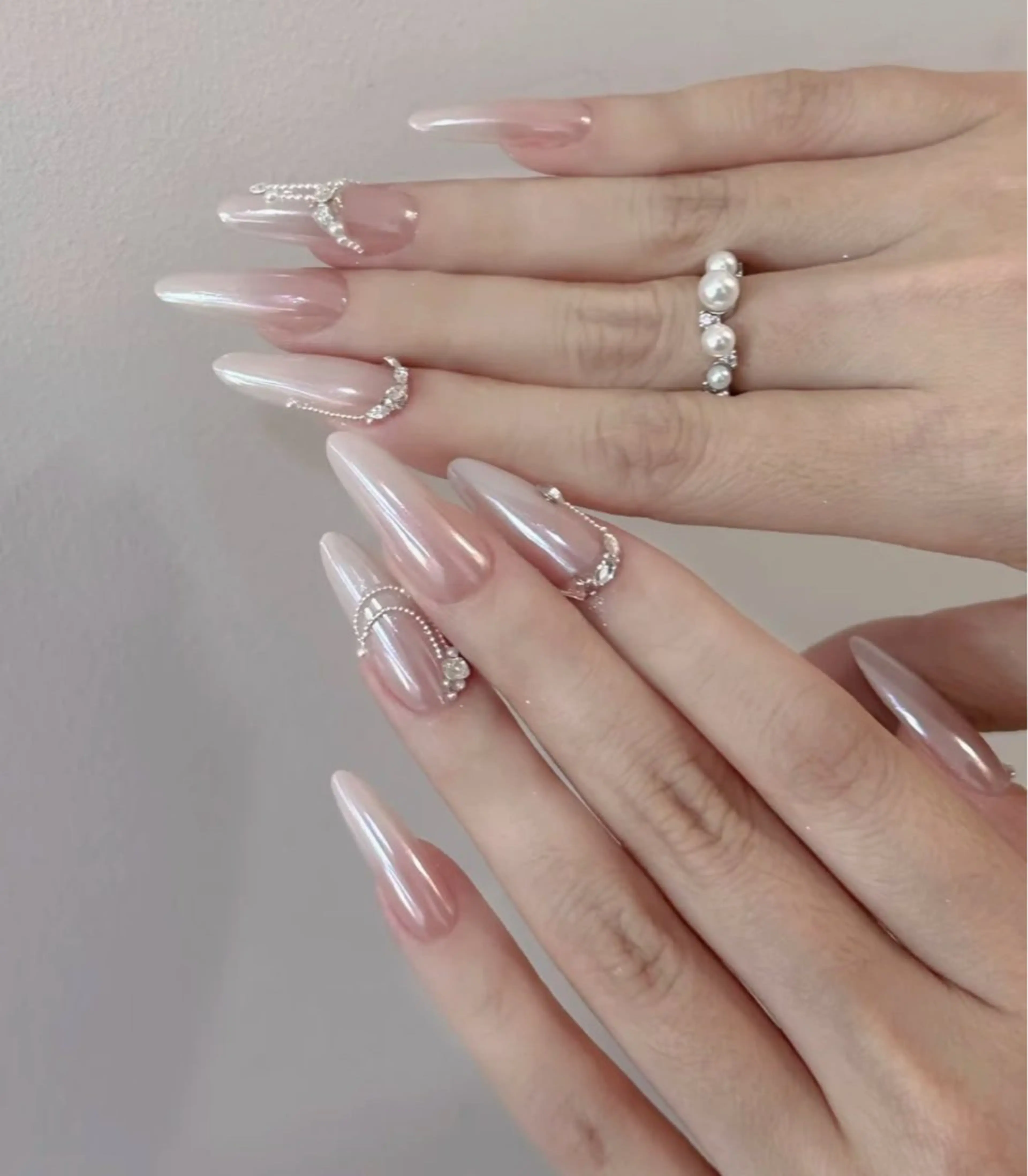 ネイル フットネイル フレンチネイル グラデーション ハート 韓国ネイル ハンドネイル Lynn_ Nailのネイルデザイン