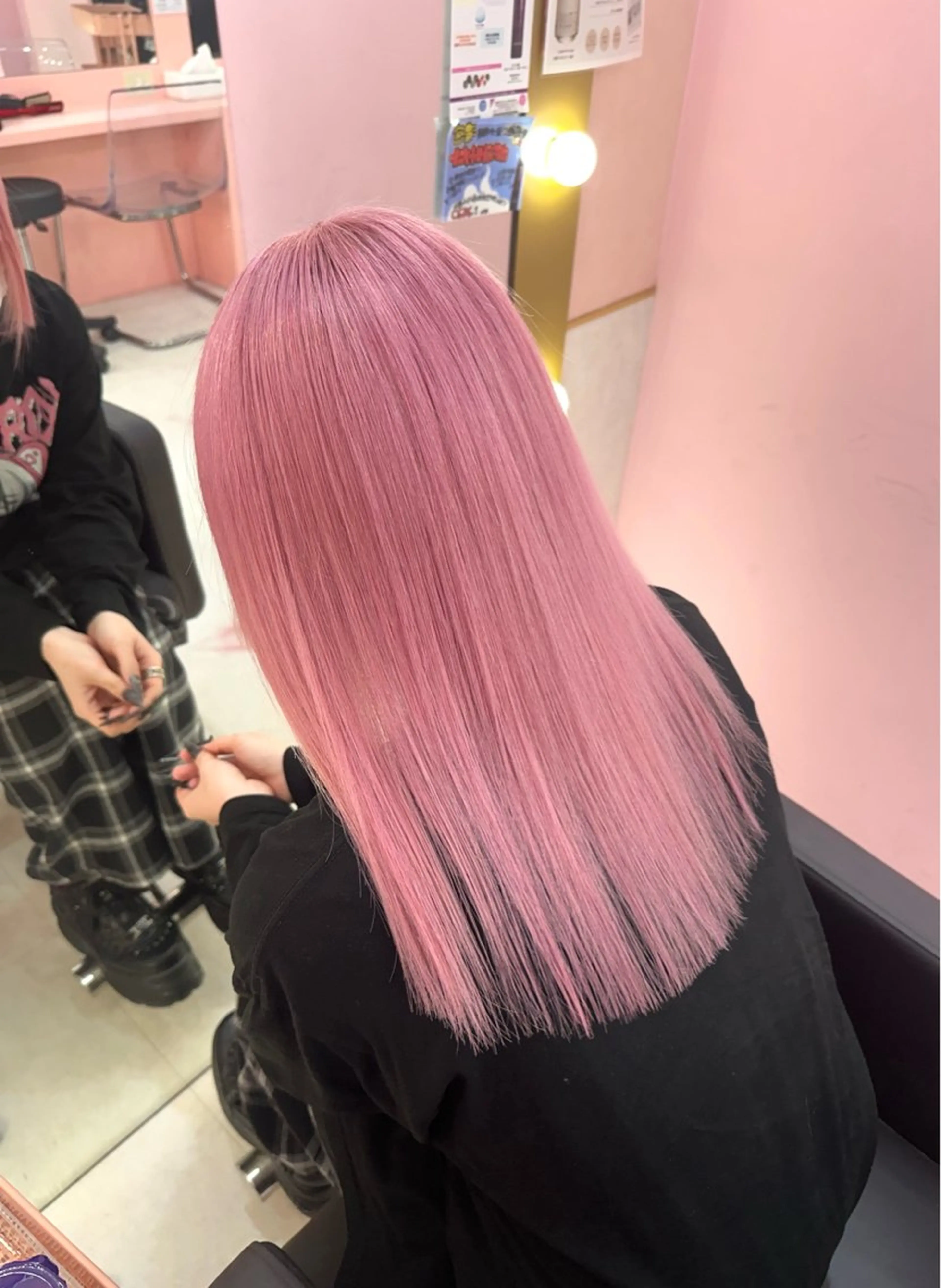ミディアム カラー ヘアカラー トリートメント 🦋艶髪ハイトーン KOKI🦋のヘアスタイル