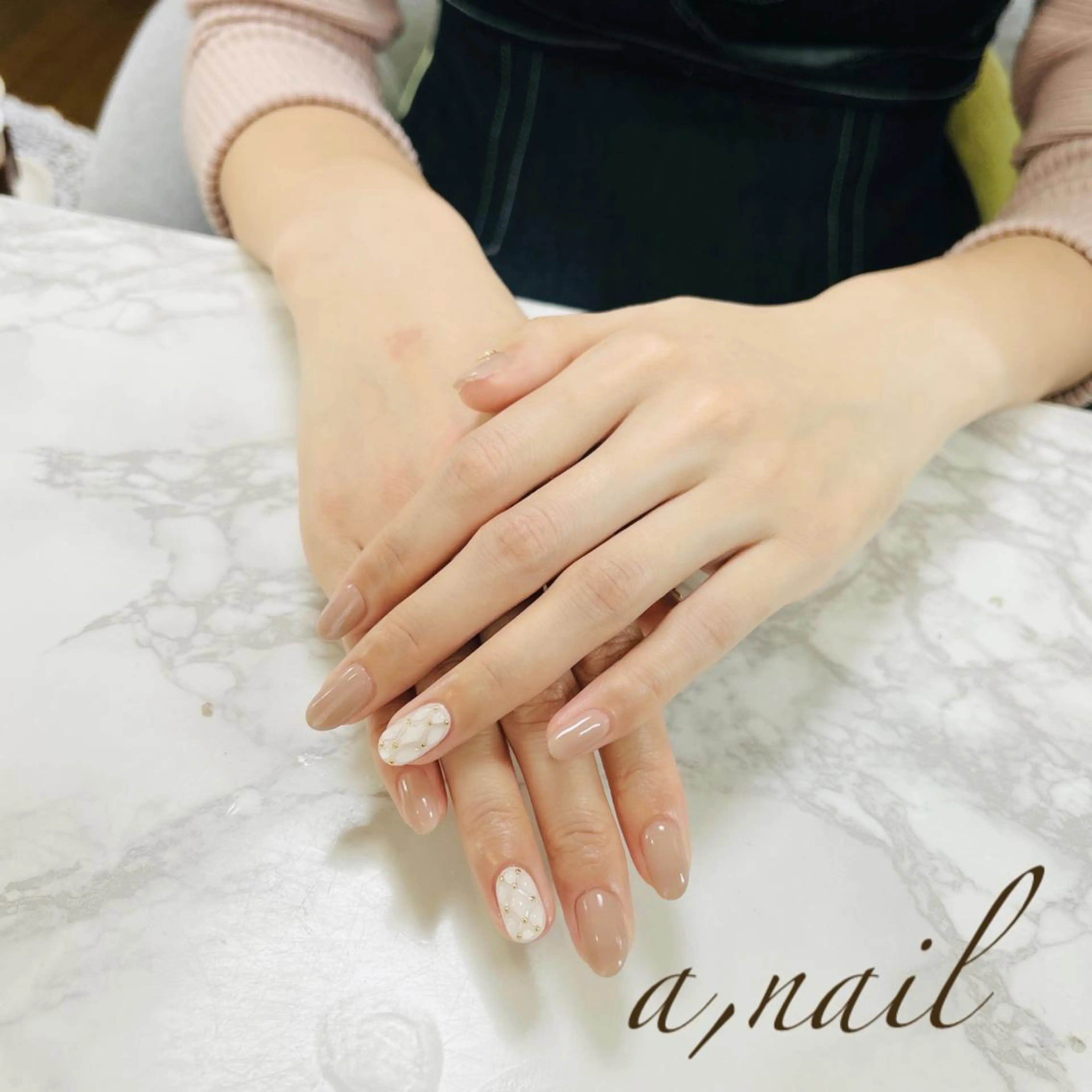 ネイル ジェルネイル グラデーション オフィスネイル ワンカラーネイル ぷっくりネイル ハンドネイル ネイルサロン エーネイルのネイルデザイン