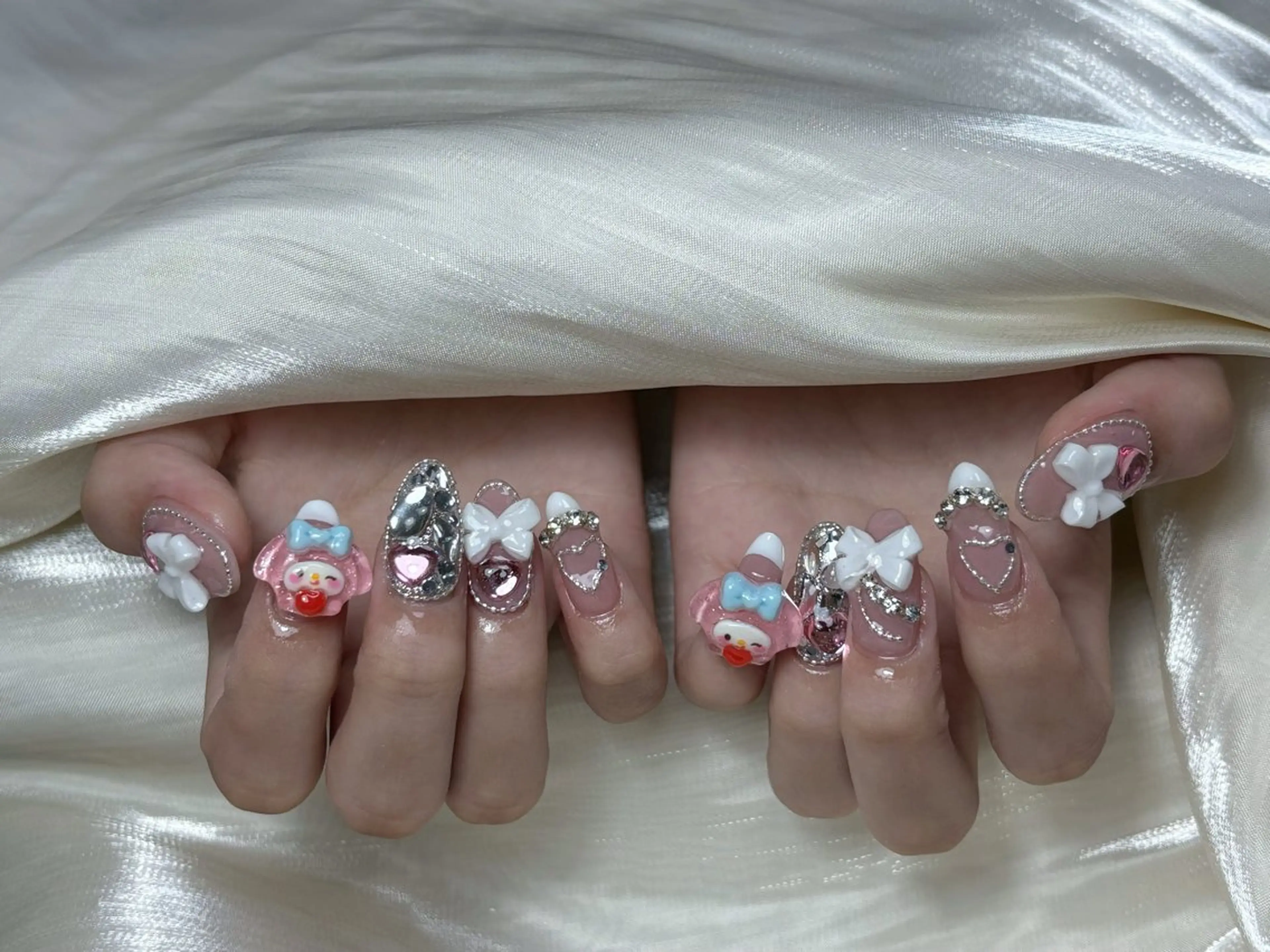 ネイル ハンドネイル 🎀Minmin Yi Yiのネイルデザイン