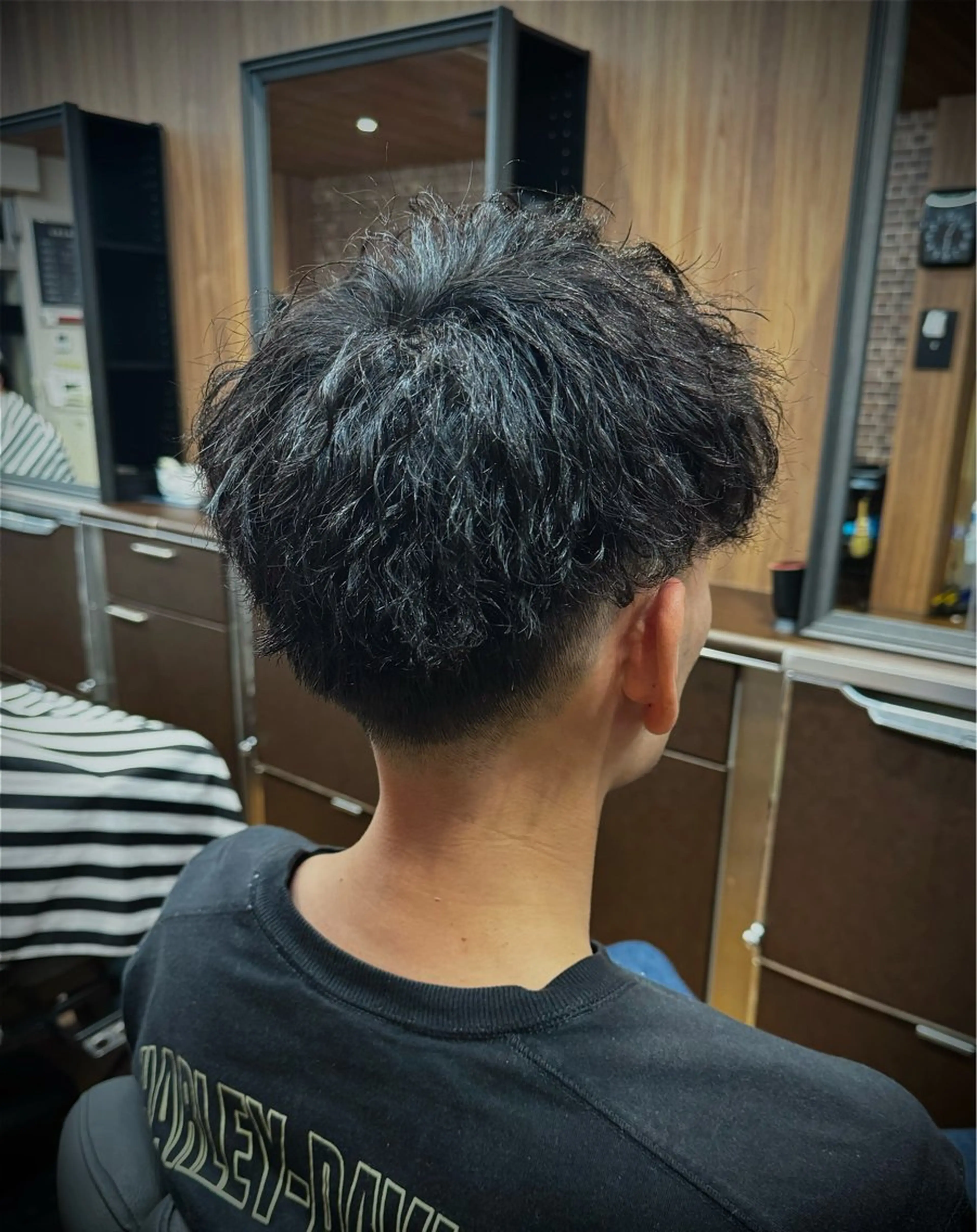 ミディアム パーマ メンズ ミディアムパーマ メンズパーマ メンズツイストパーマ ツイストパーマ カット パーマ ヘアセット ヘアーサロン・シルエット箱崎店所属・井尾 美空斗のヘアスタイル