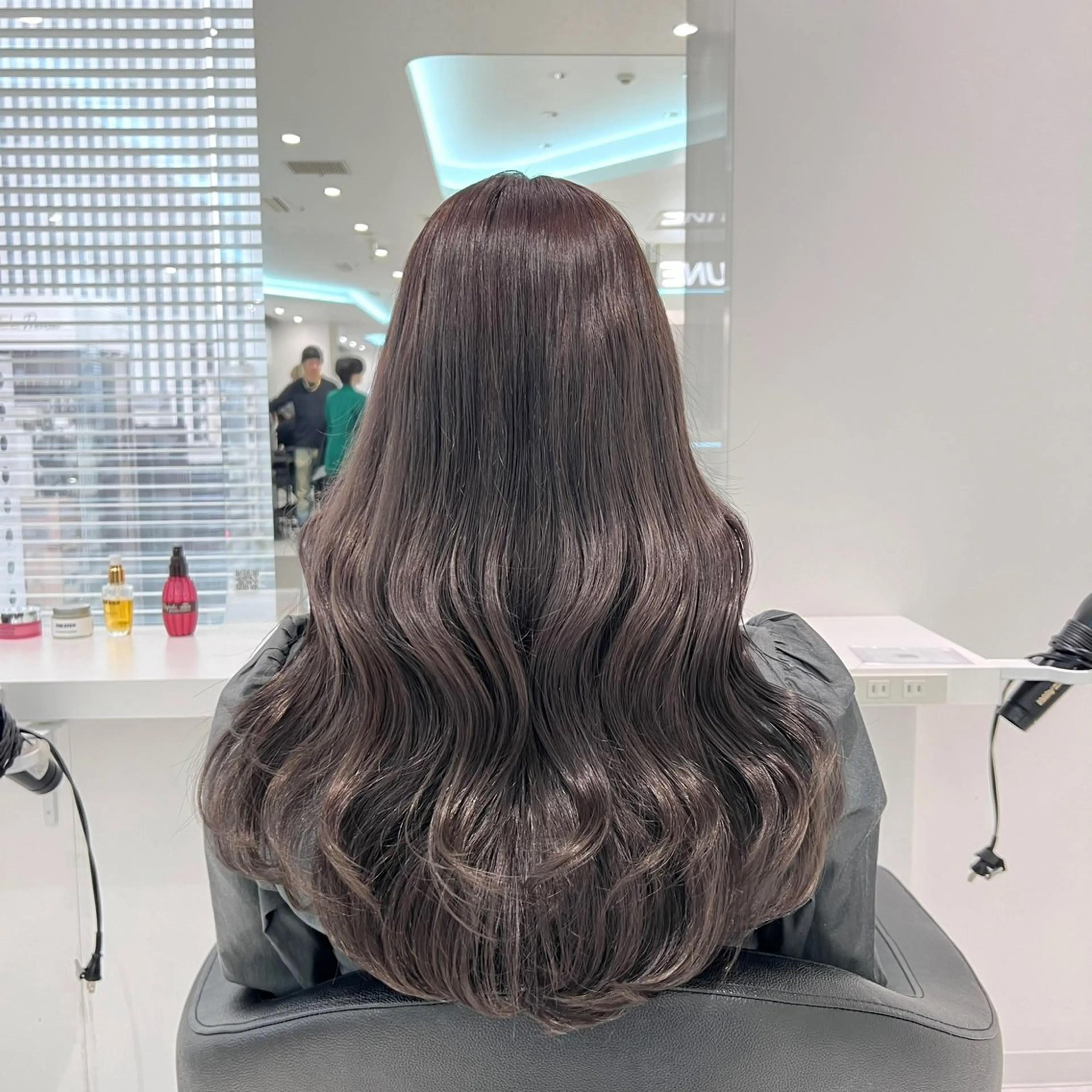 ロング カラー 透明感カラー ヘアカラー トリートメント 艶髪グレージュ特化/ CHIKARAのヘアスタイル