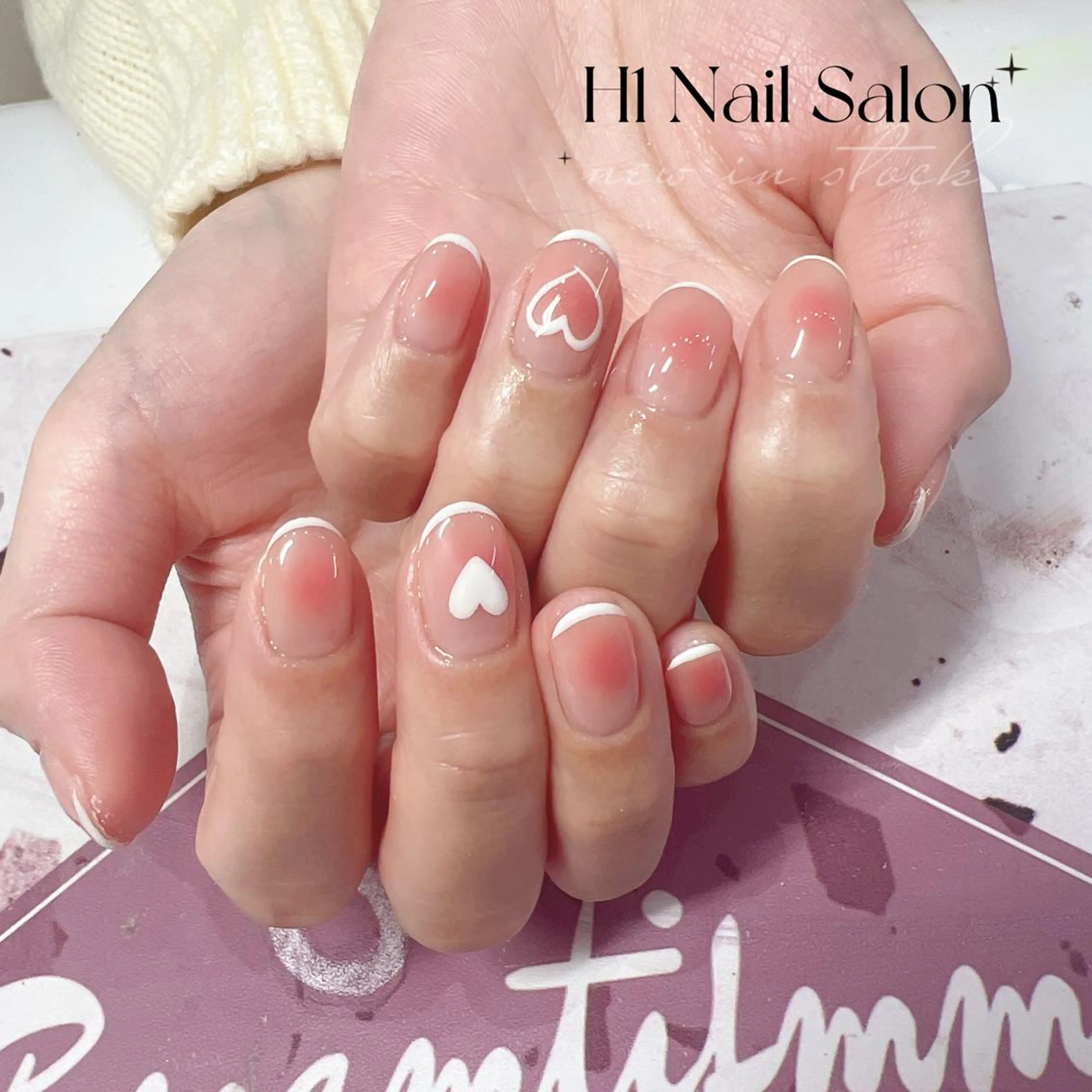 ネイル ミディアム H1 ネイル サロンのネイルデザイン