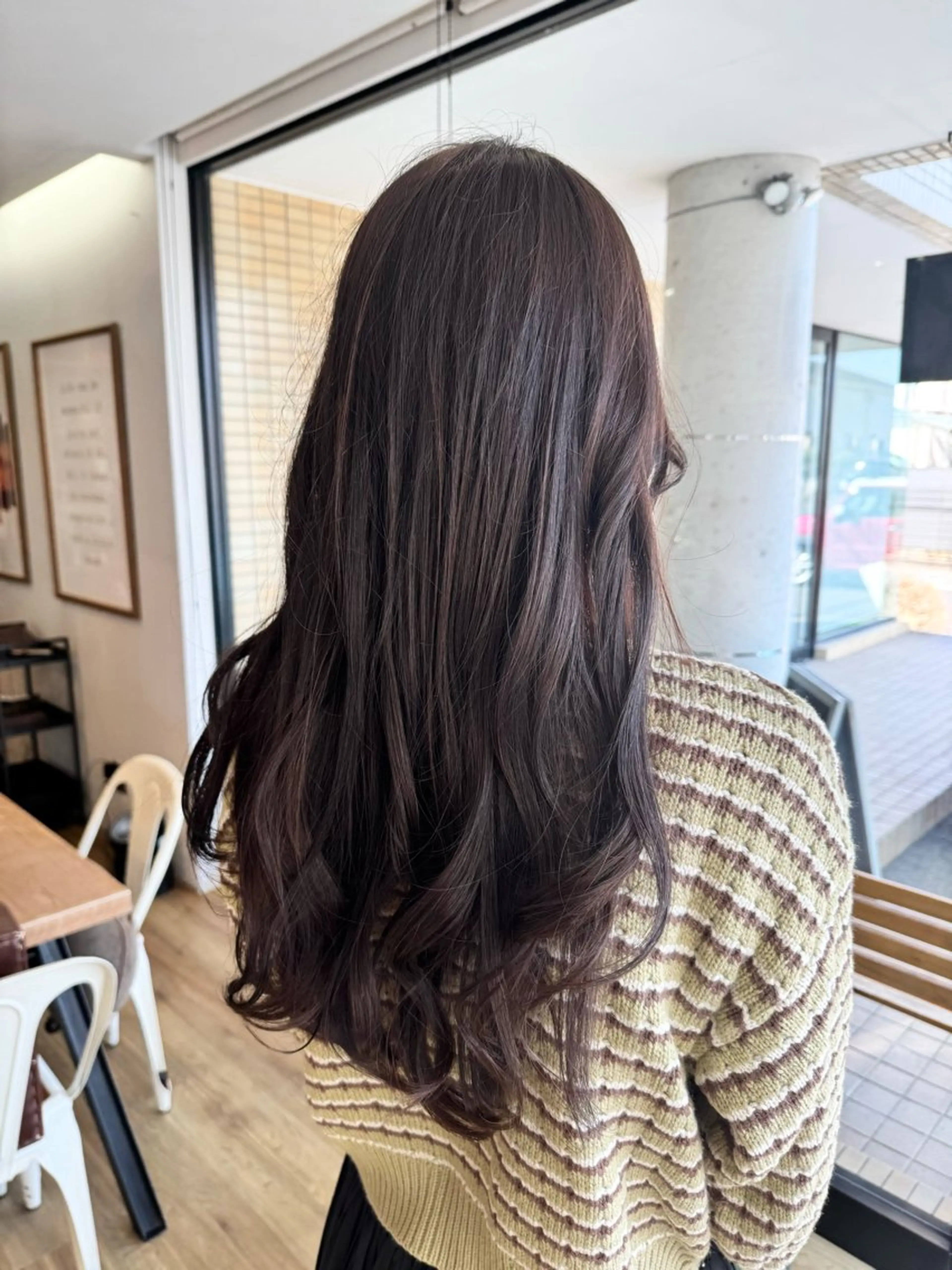 ロング カラー グレージュ ヘアカラー トリートメント ツキダテ ユイのヘアスタイル