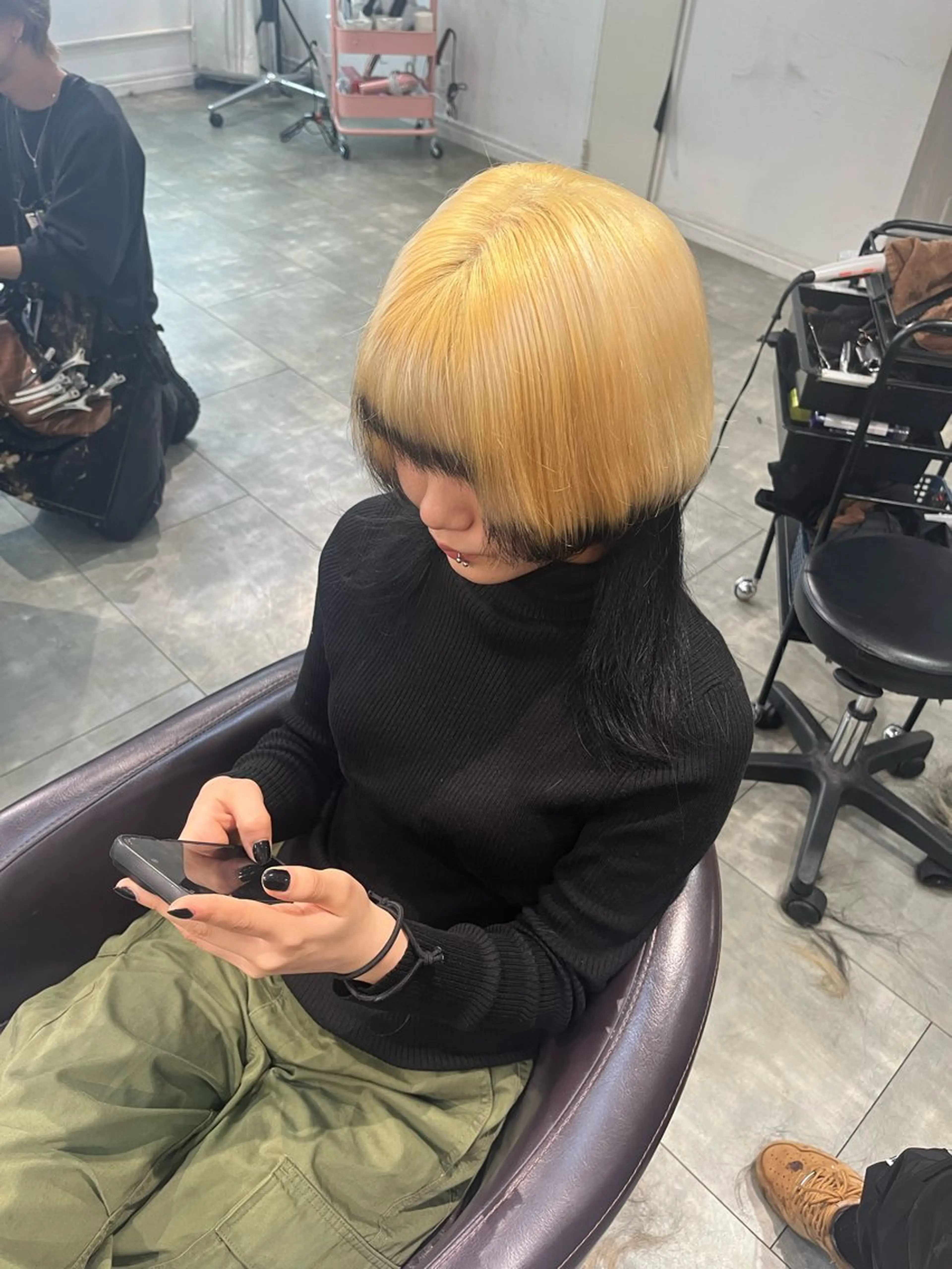 ミディアム ヘアカラー トリートメント 🌈カラー特化 ハイトーンけいと🌈のヘアスタイル