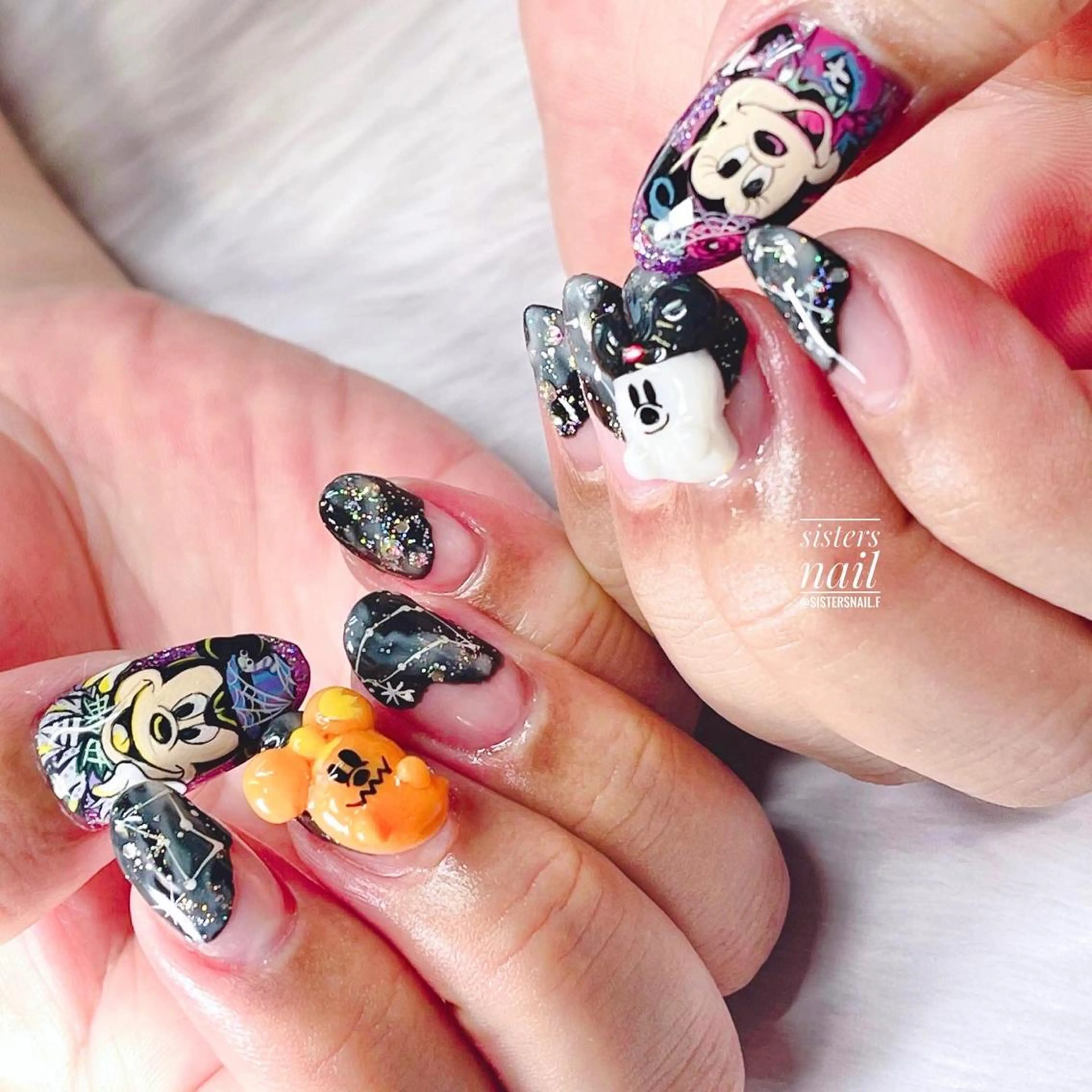 ネイル アートネイル ハロウィン キラキラネイル ラメ(グリッター) sisters nail.fのネイルデザイン