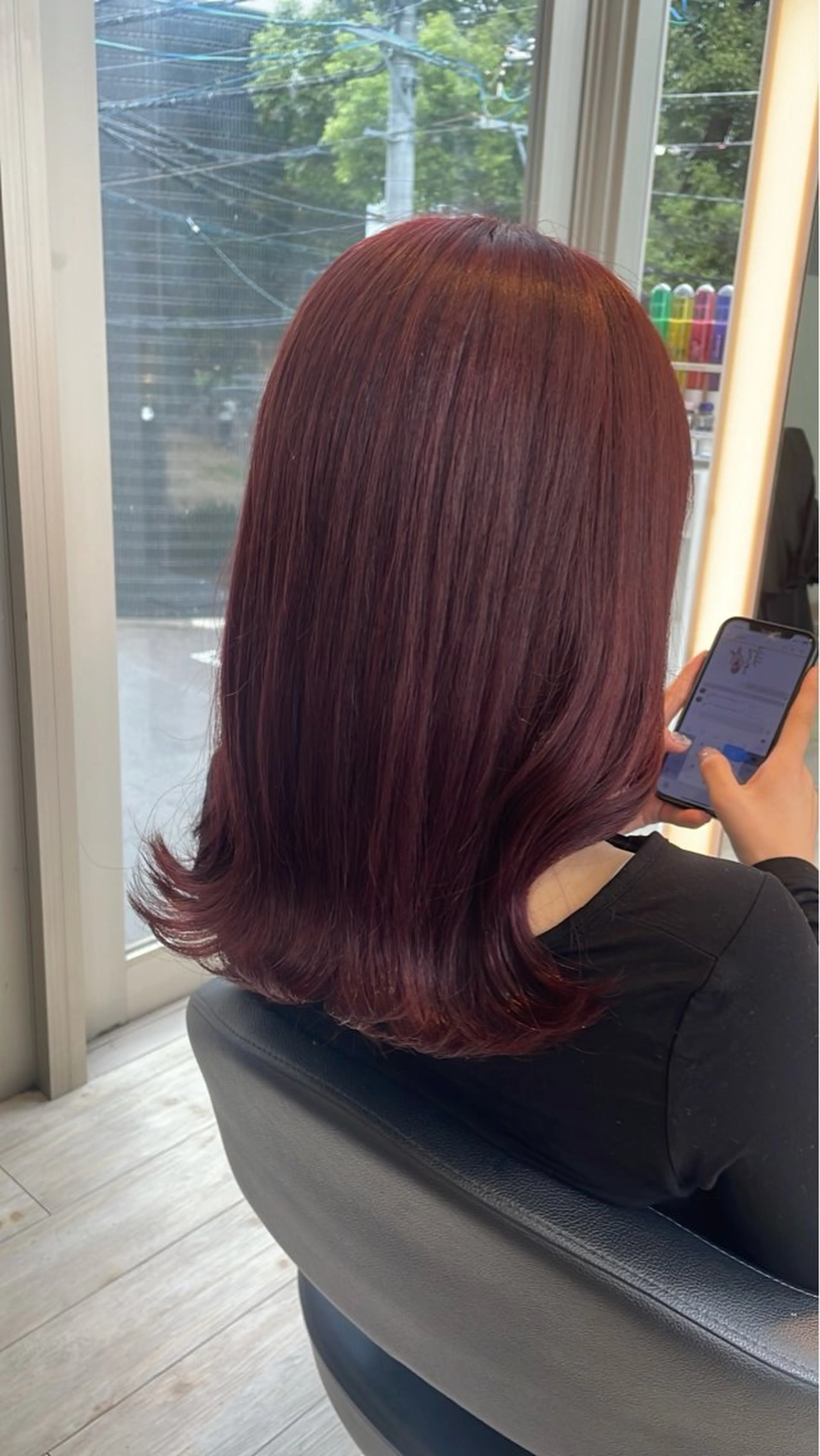 ミディアム カラー ブリーチ カシス レッドカラー ブリーチ/髪質改善/ 透明感カラー/暖色のヘアスタイル