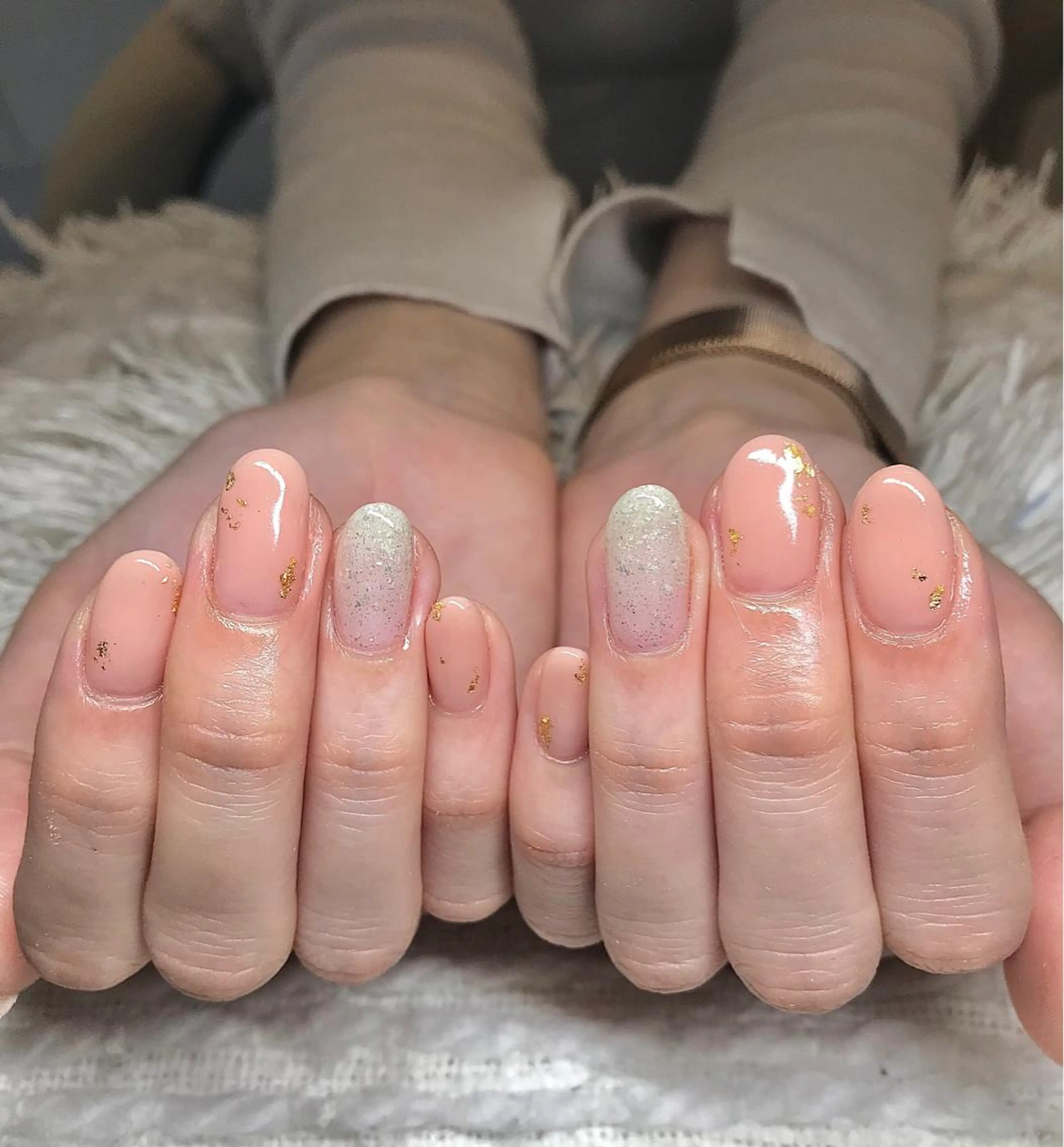ミディアム カラー ヘアアレンジ ネイル マツエク・マツパ ベージュカラー ハンドネイル ハンドケア nail&eye Aoのマツエク・マツパデザイン