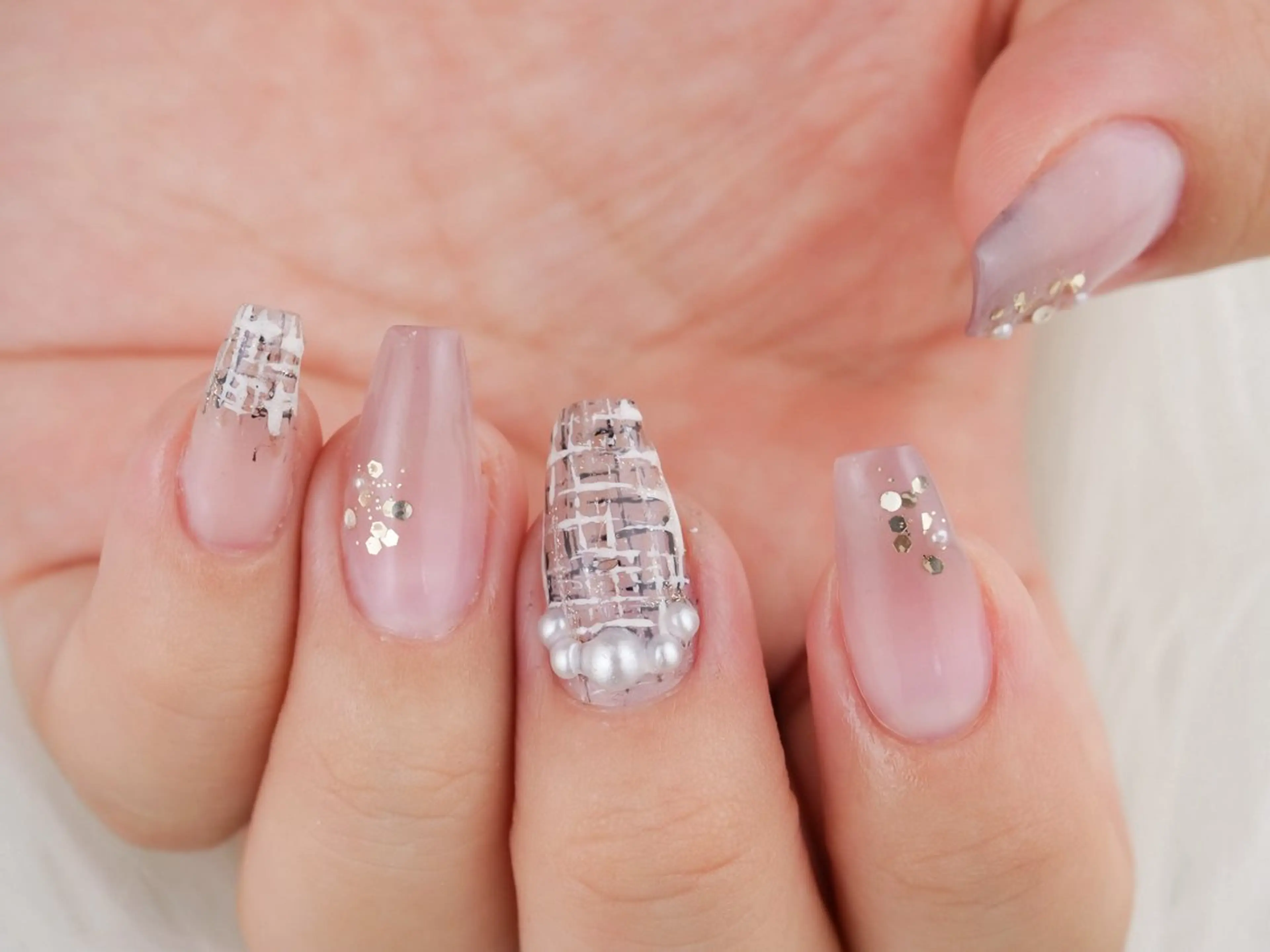 ネイル グラデーション ツイードネイル nail salon _reve Yuiのネイルデザイン