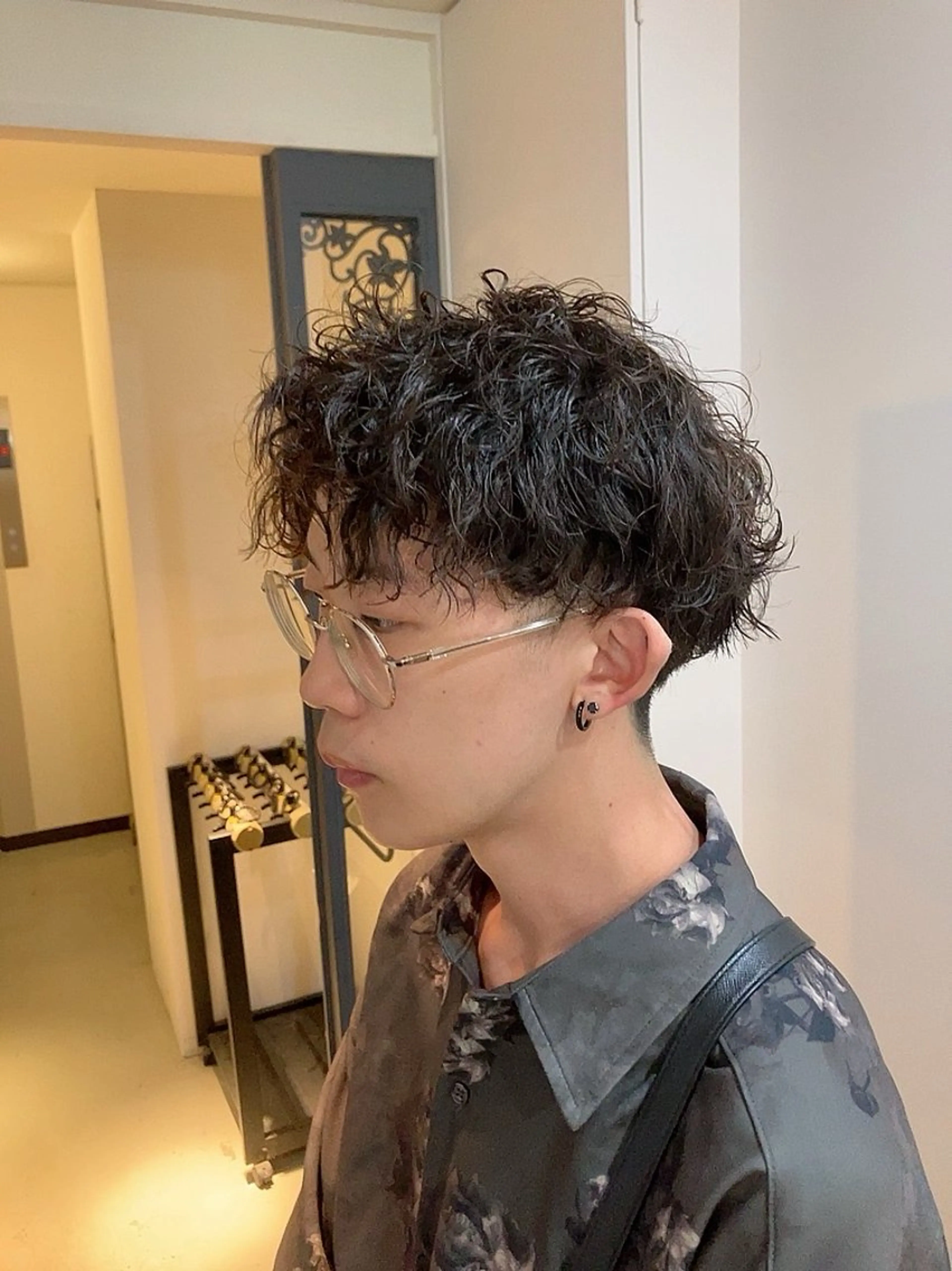 ショート パーマ メンズ TAYA 心斎橋所属・山本 聖真のヘアスタイル