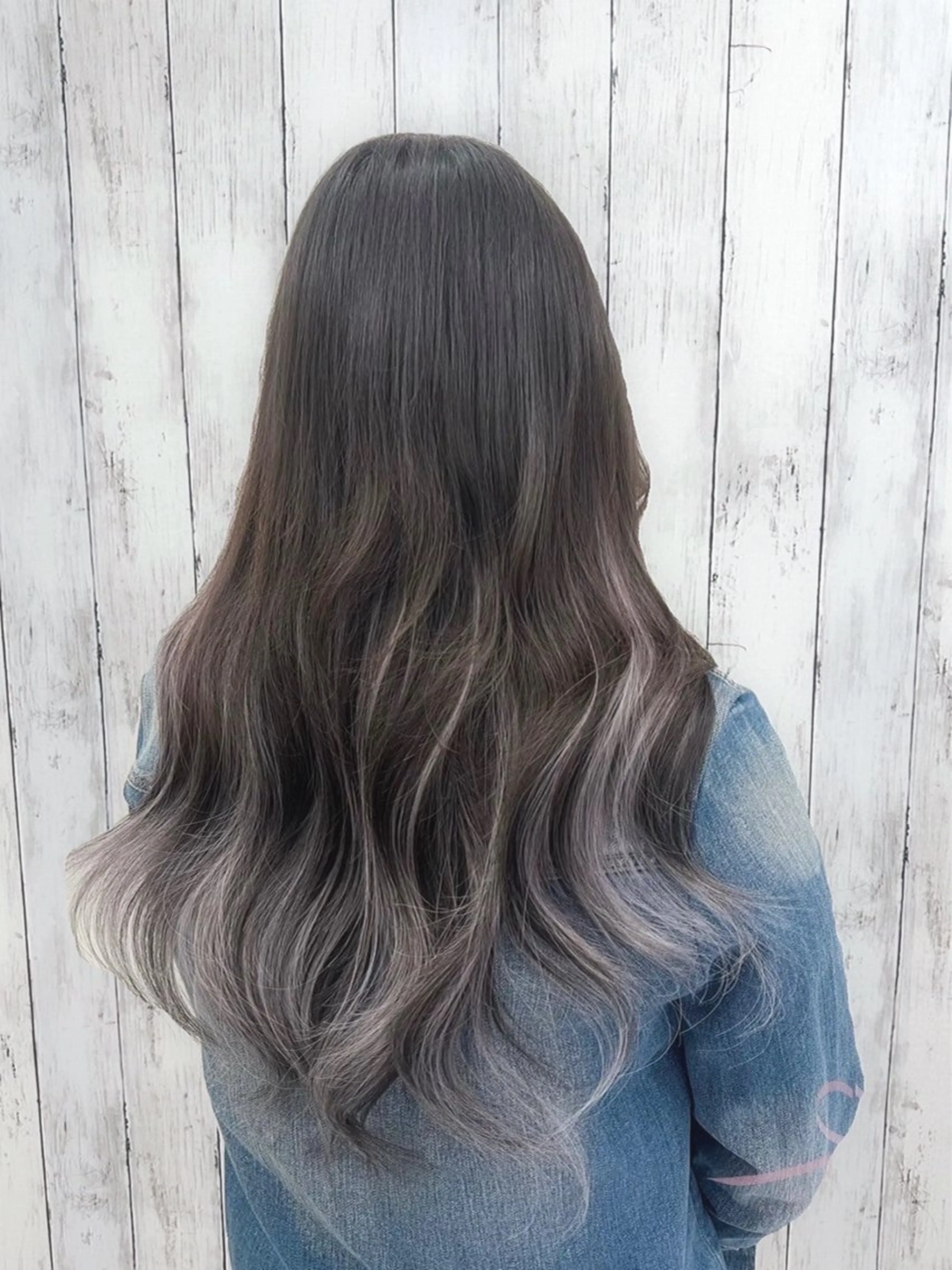 ロング カラー ヘアアレンジ エクステ 韓国風ヘア エクステ専門店 Vのヘアスタイル