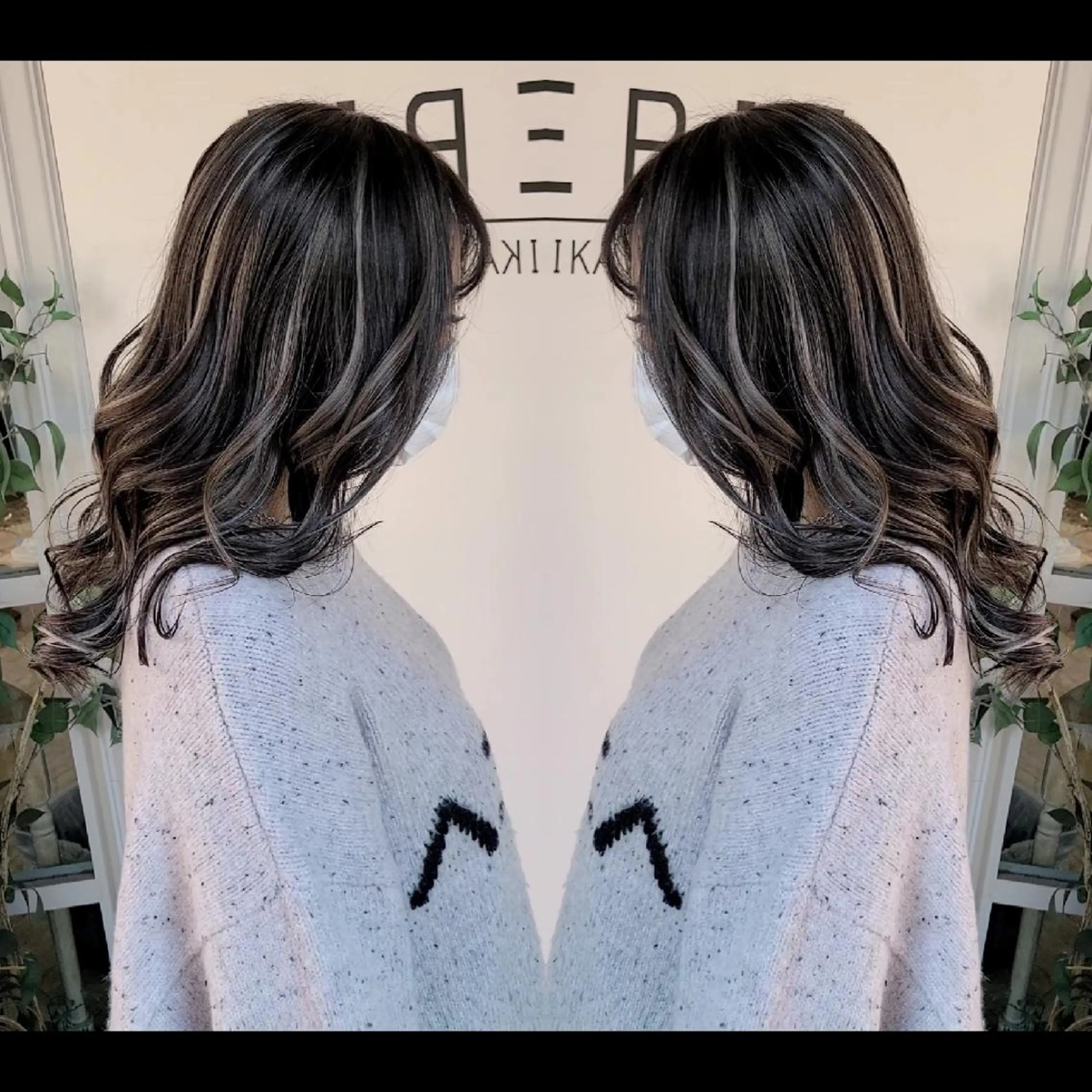ロング カラー アッシュ アッシュグレー バレイヤージュ ベージュカラー ブリーチ ヘアカラー cherie所属・大内 格のヘアスタイル